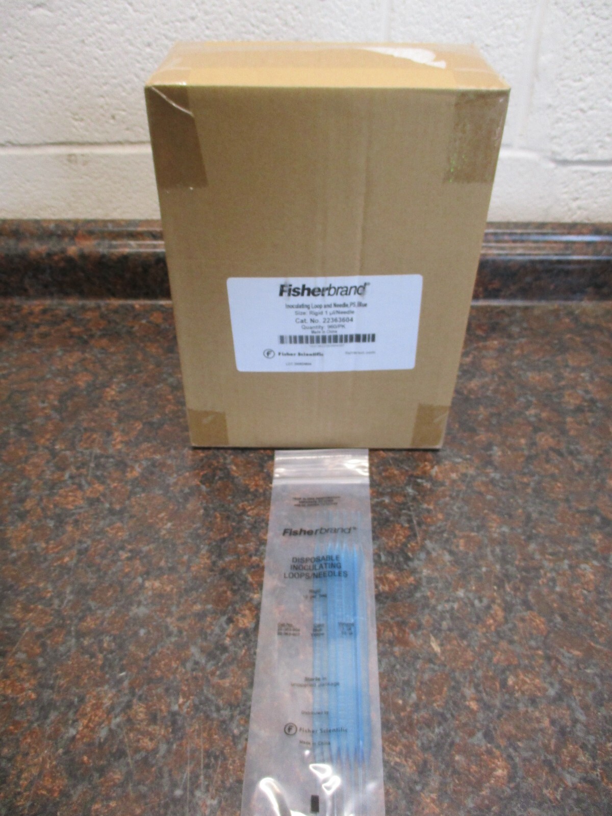 CASE OF 960 Fisher Brand 22-363-604, Inoculating Loops/Needles 96 PACKS OF 10