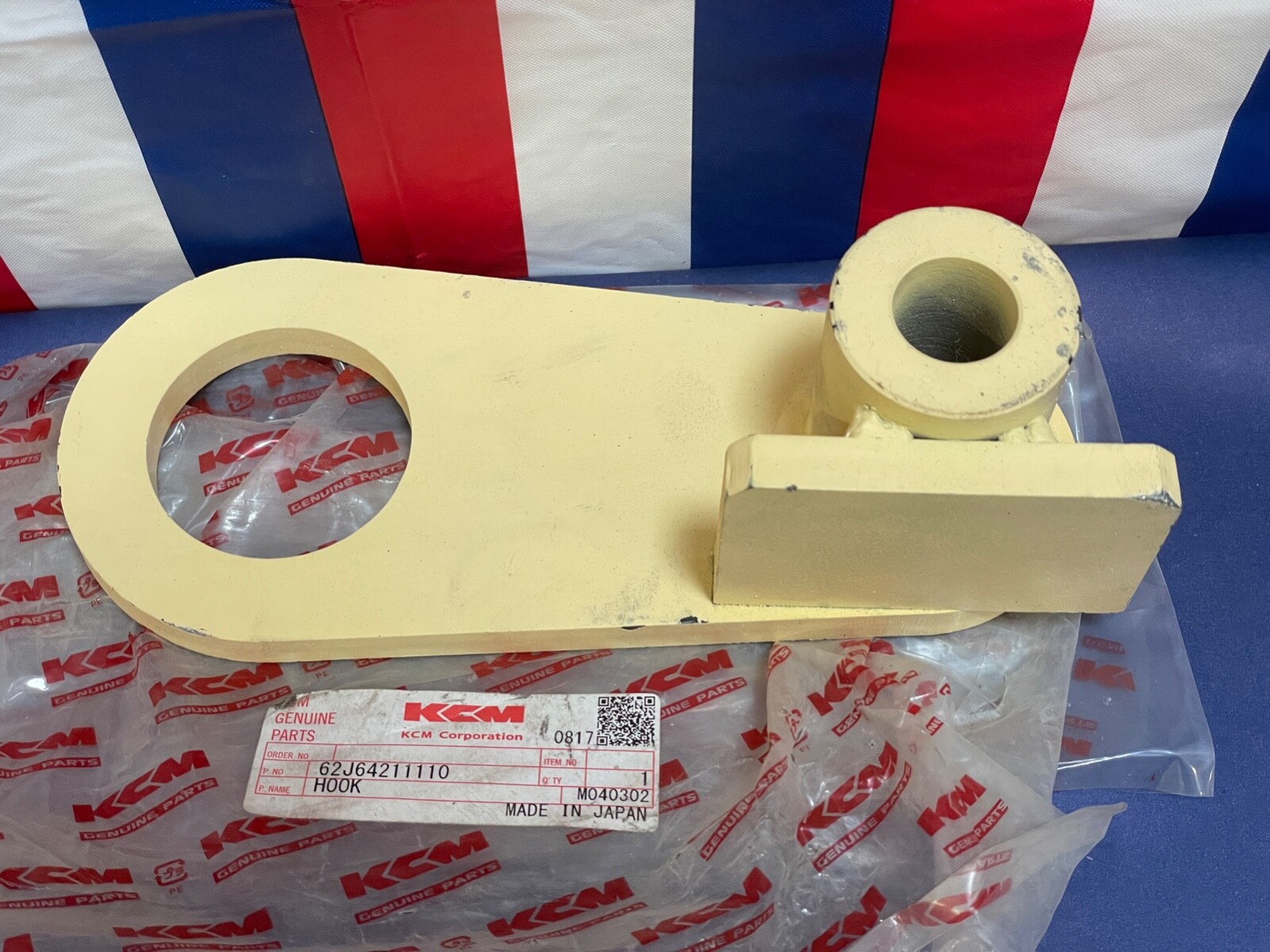 Genuine KCM 62J64211110 Hook Replacement part for Hitachi