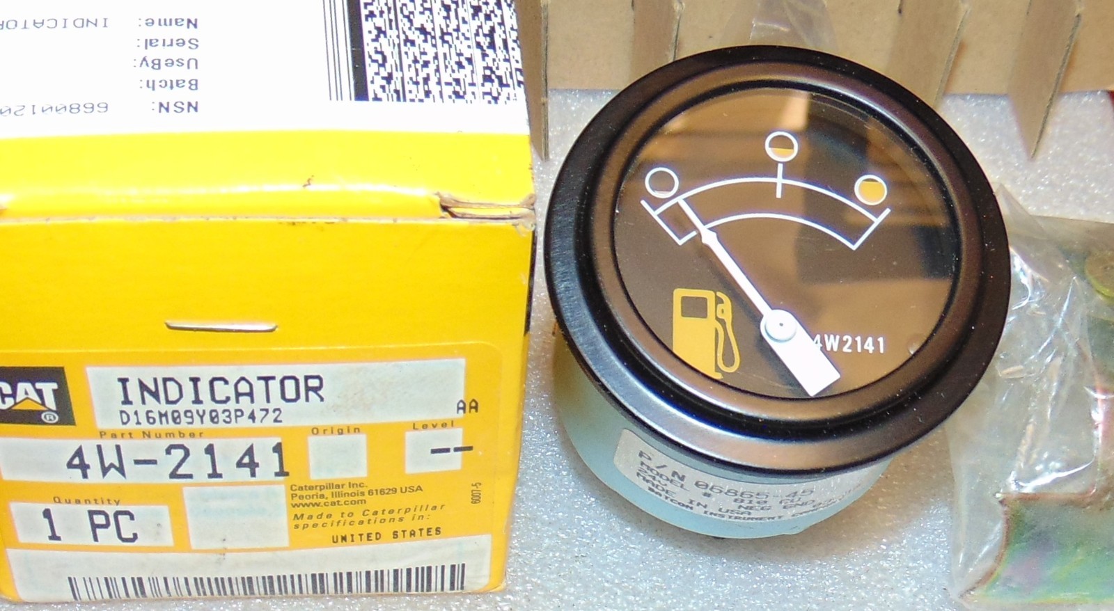 NEW GENUINE CAT FUEL INDICATOR GAUGE CATERPILLER 4W-2141 & BRACKET D16M09Y03P472