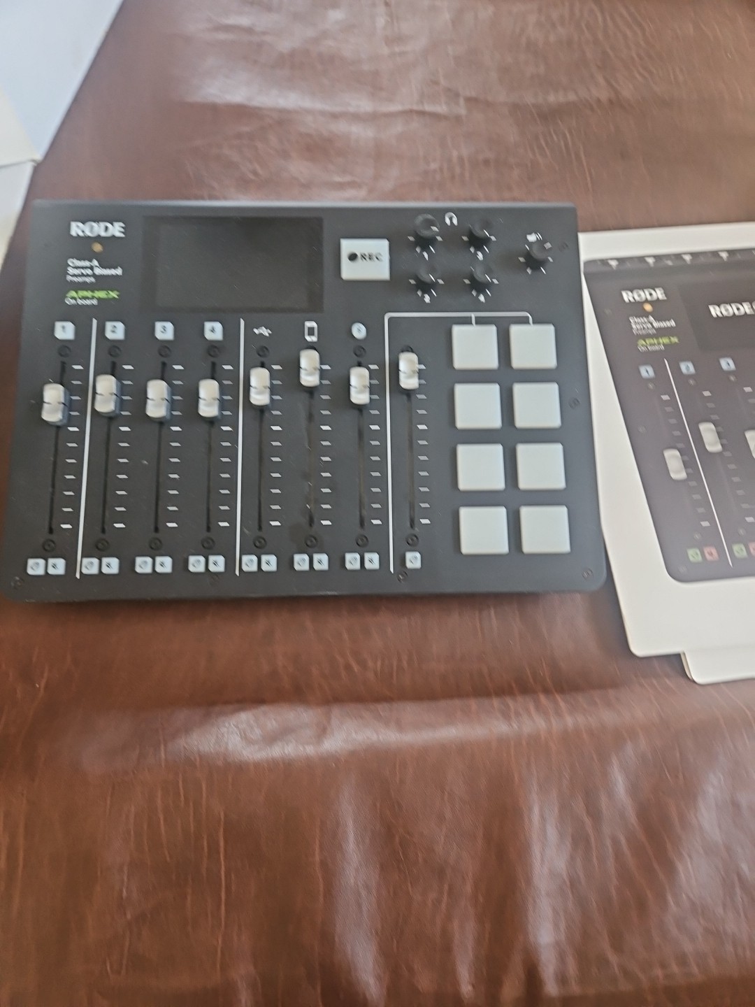 RODE CASTER PRO
