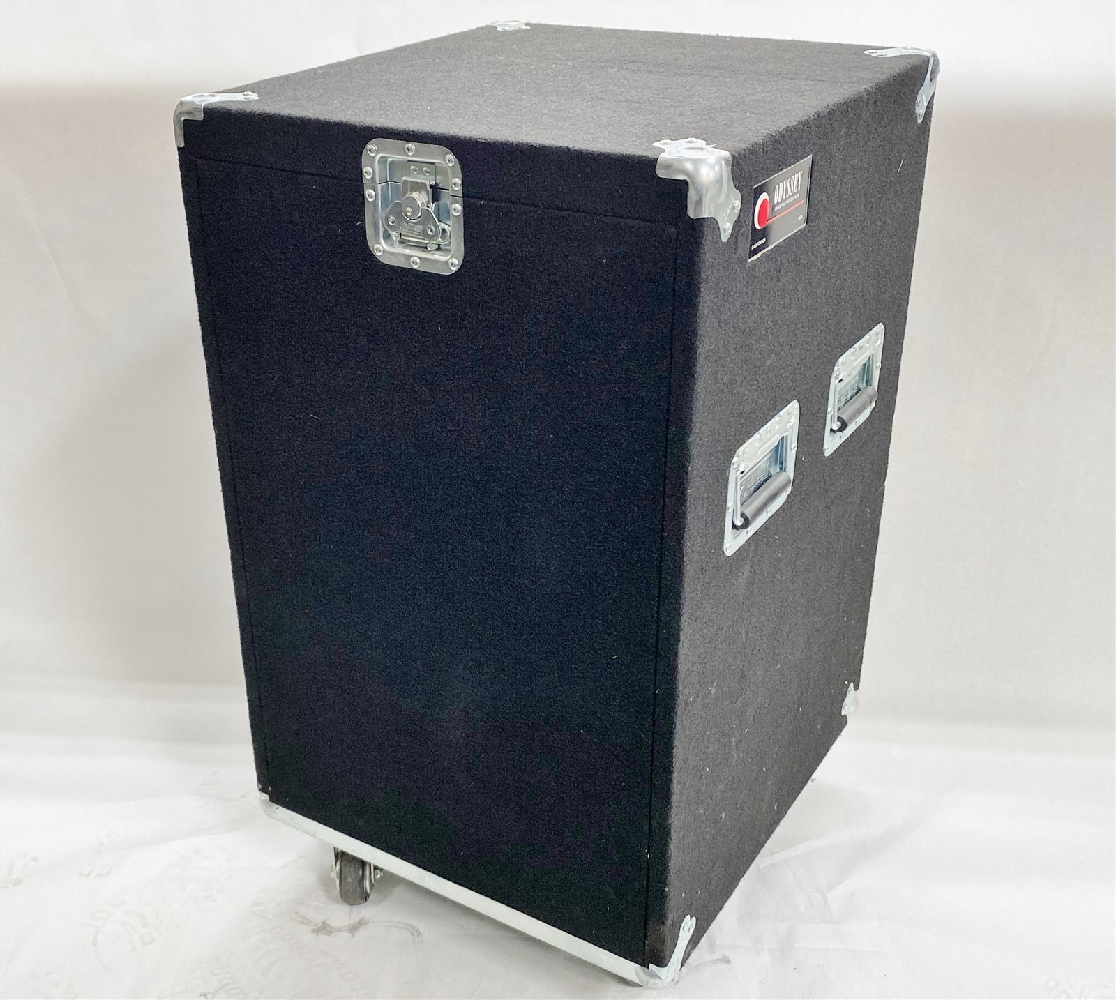 Odyssey CRP Series CRP16W Pro 16U Carpeted Amp Audio Rack Case with Wheels