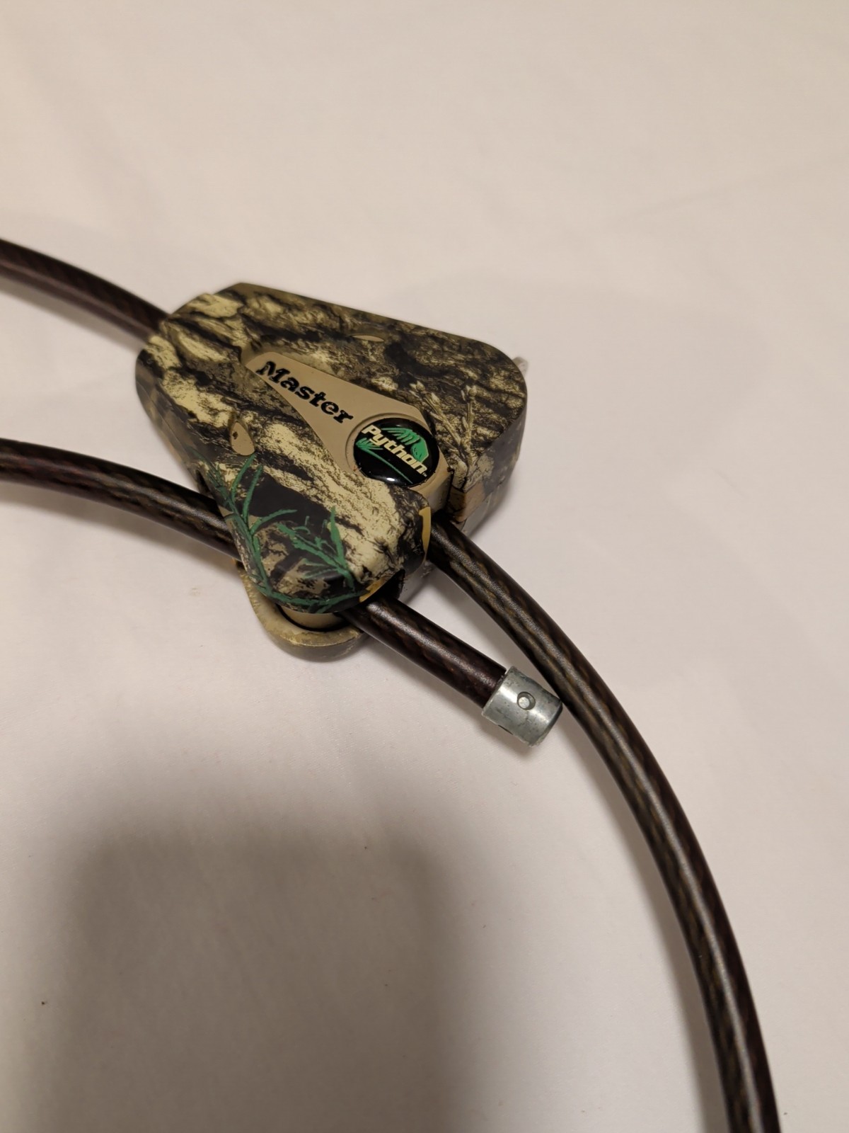 Master Lock Python Adjustable Locking Cable - Camo With Key