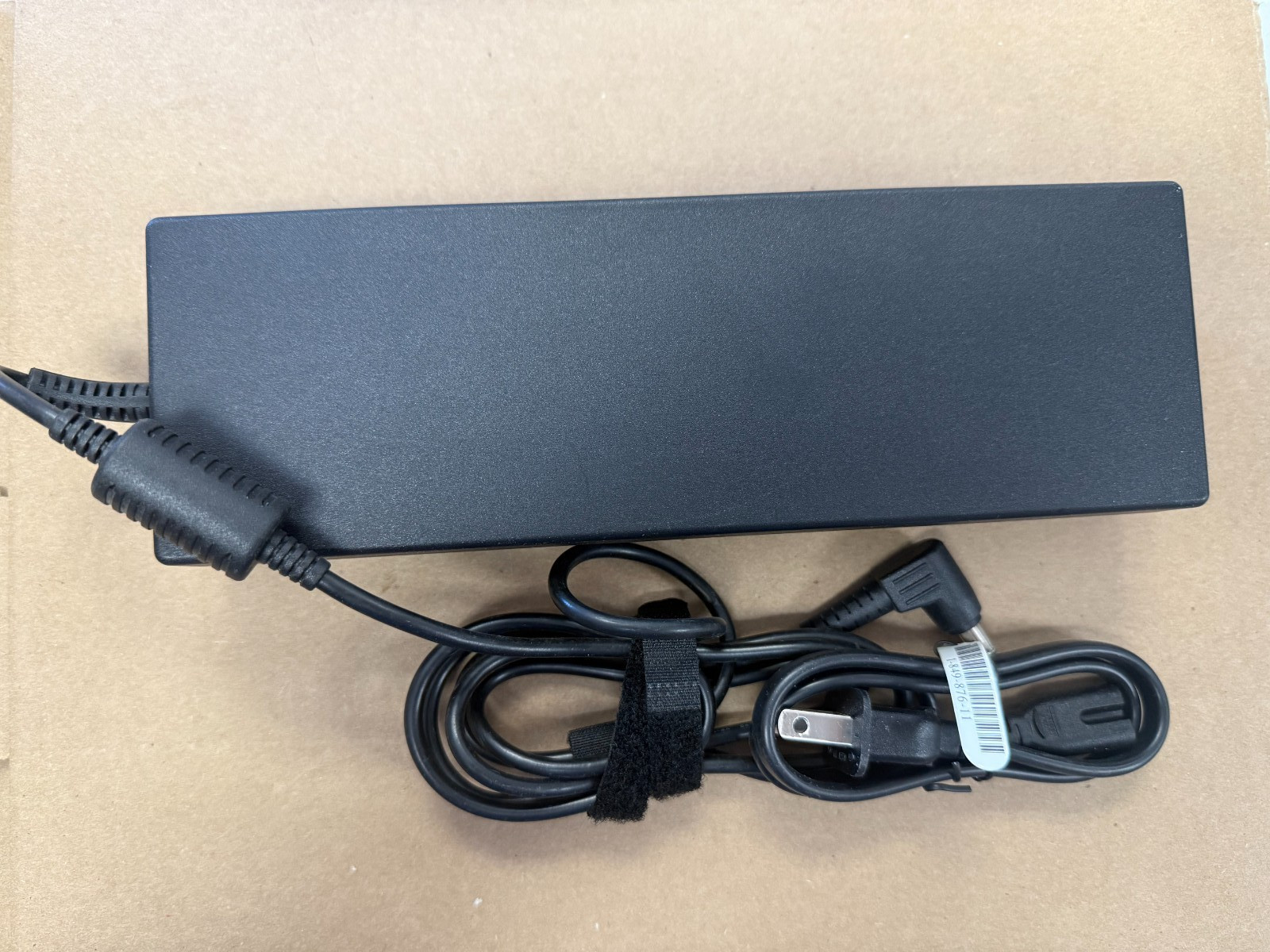 ORIGINAL SONY ACDP-200D02 19.5V AC ADAPTER