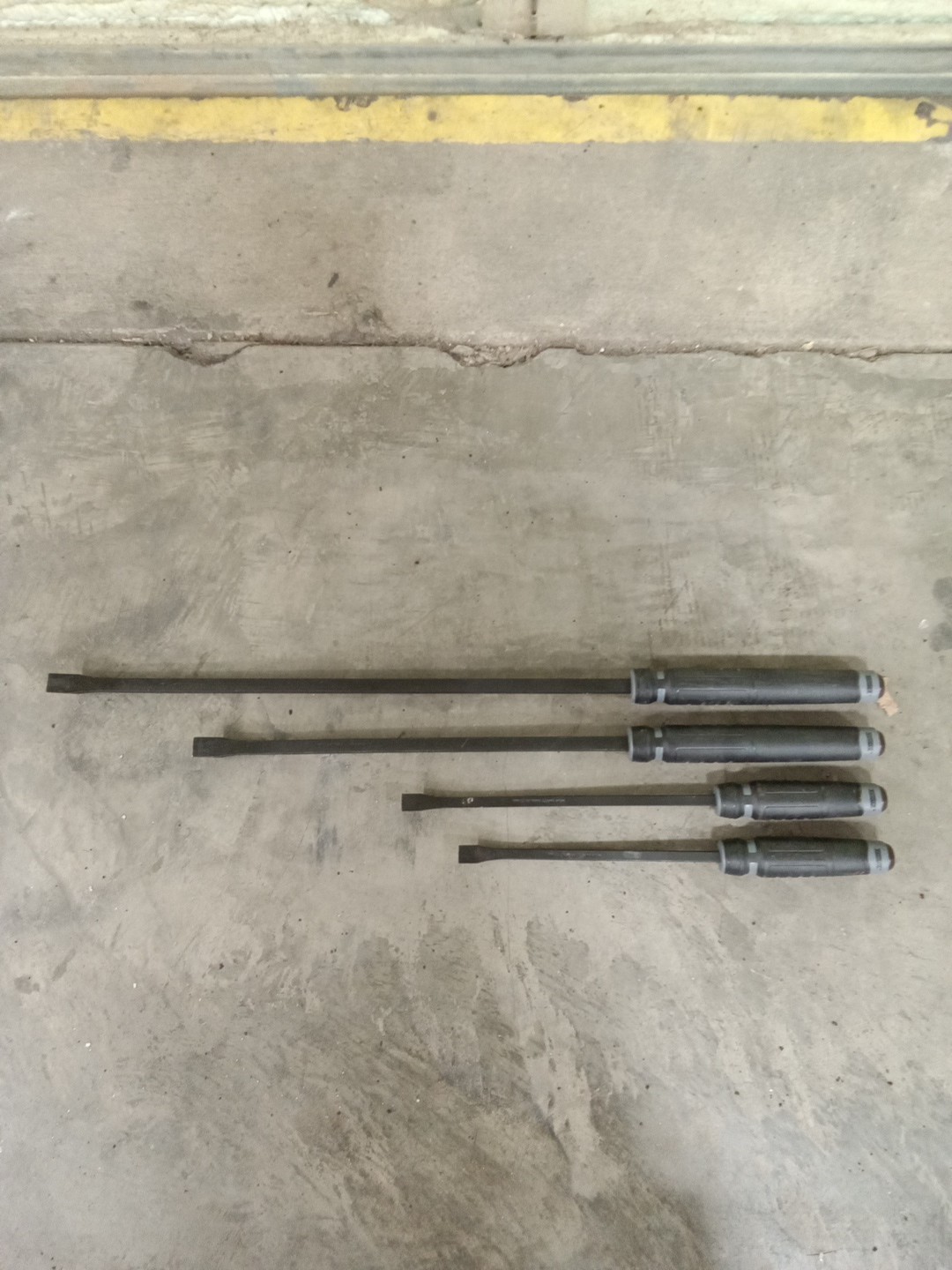 Proto J2156S 4-Piece Large Handle Pry Bar Set