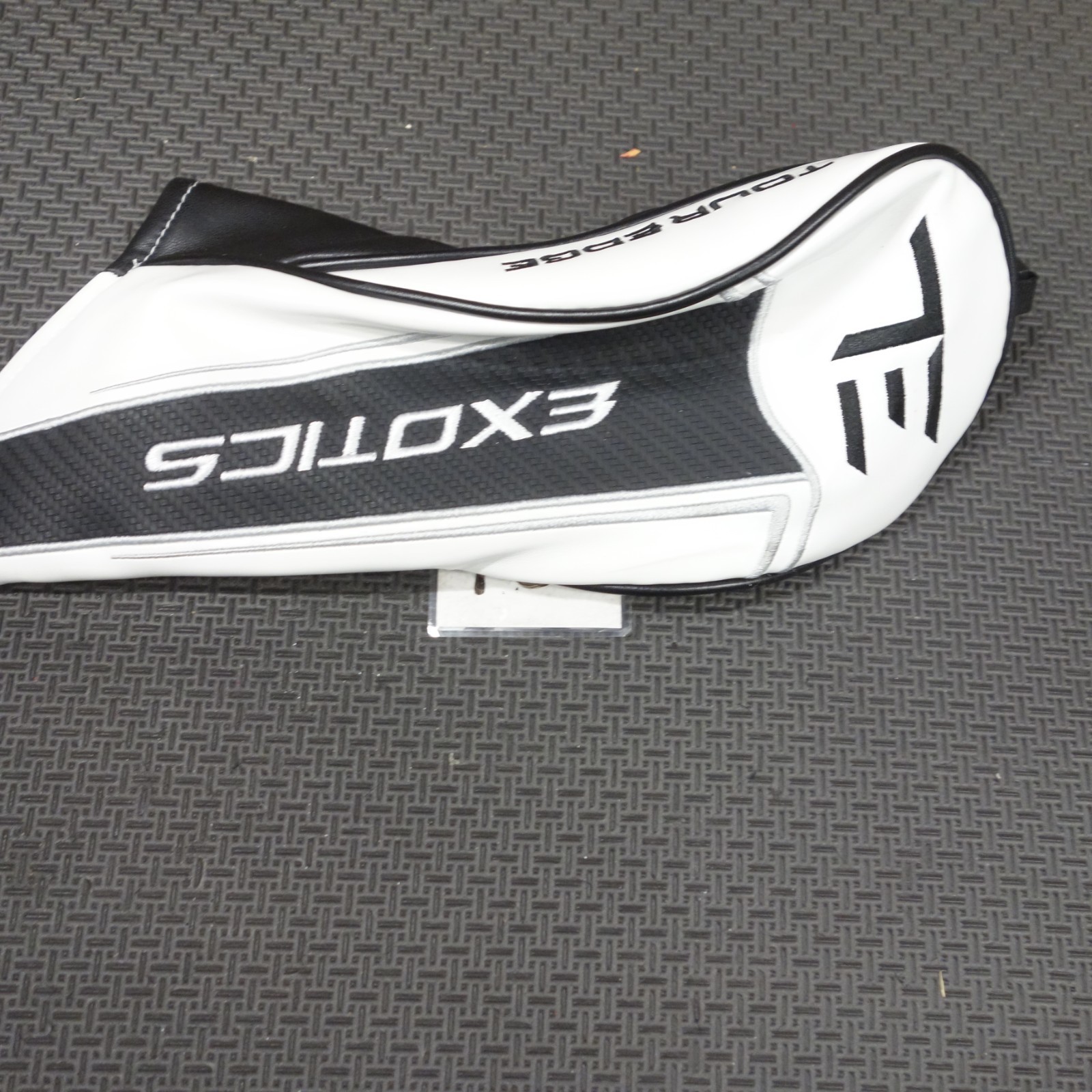 Tour Edge Golf Exotics Fairway wood head cover fast ship  nice shape