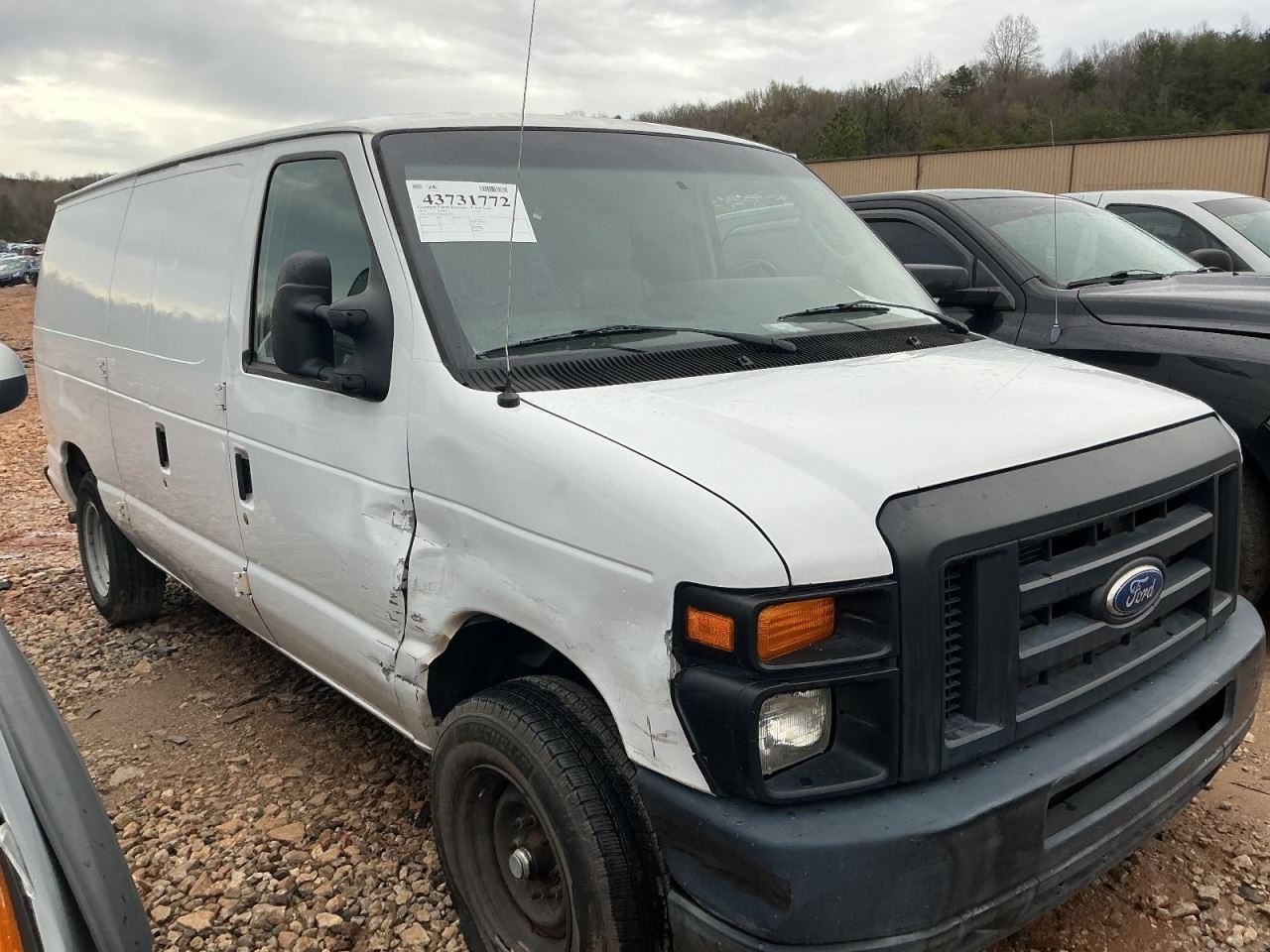 E150 2014 Glove Box 4995413