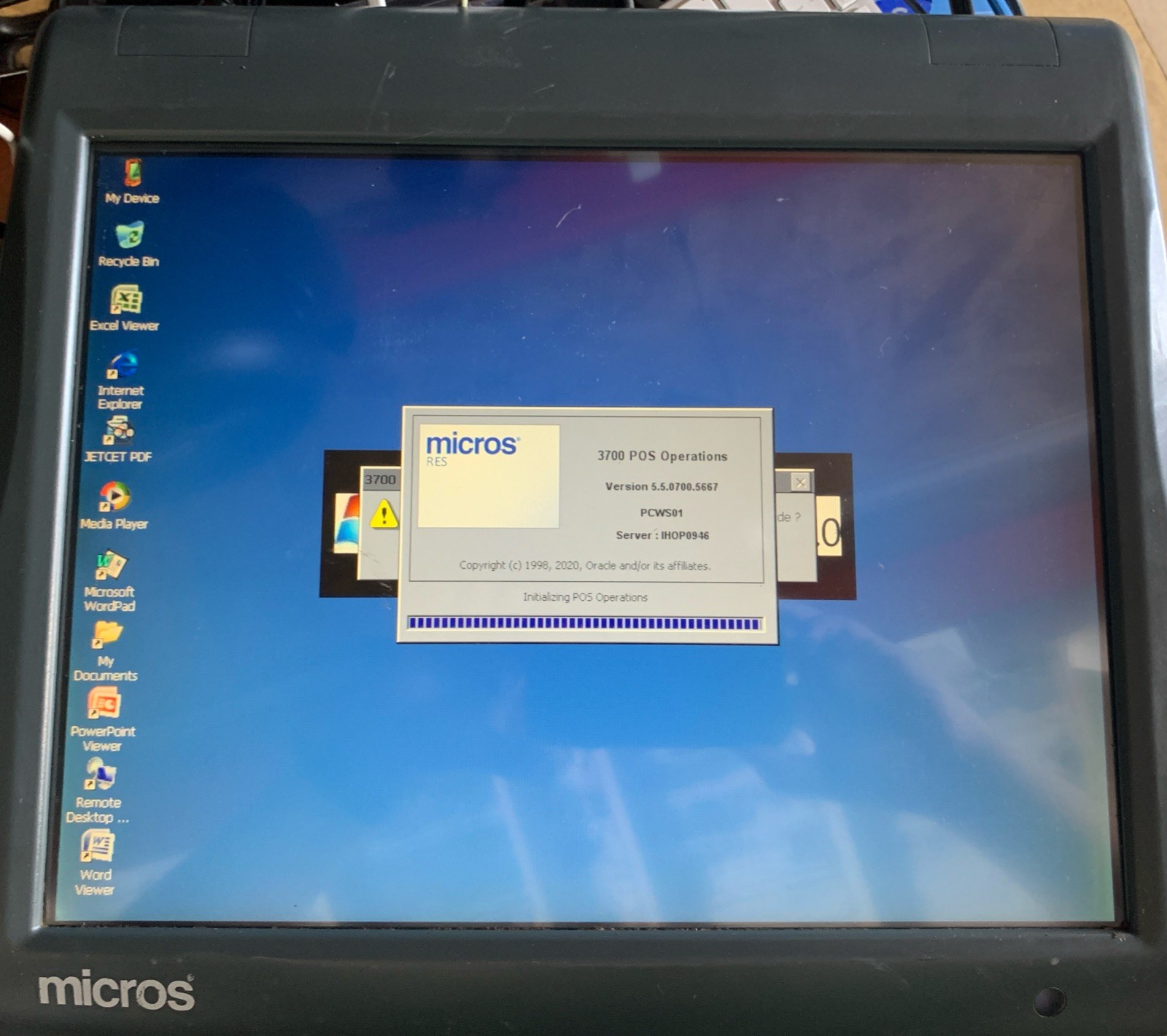 MICROS Workstation 5A POS Terminal, Atom N450 @ 1.66GHz, 512MB RAM, Win Embedded