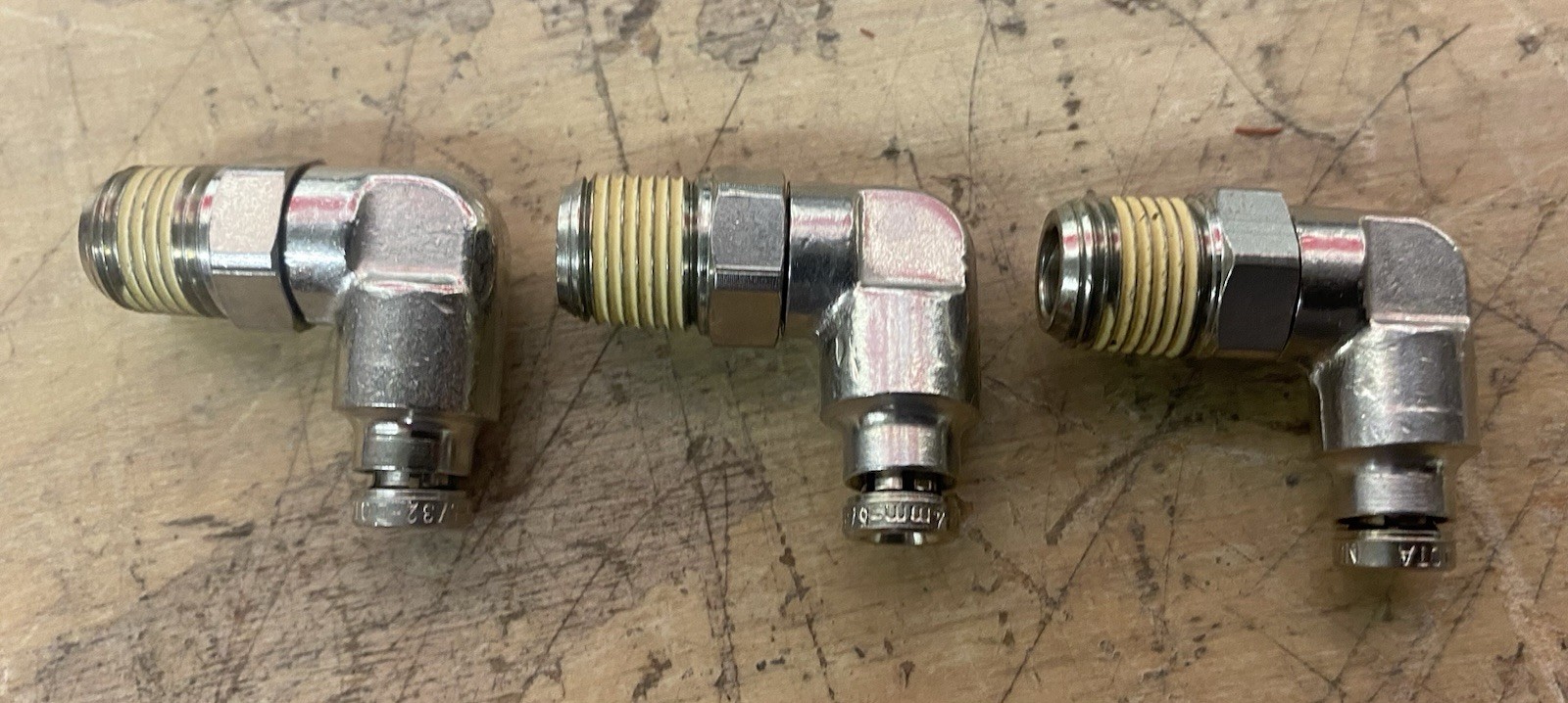 Lot of 3 Gates G31124-2502 Air Brake Fittings 2.5AB-2MPX90