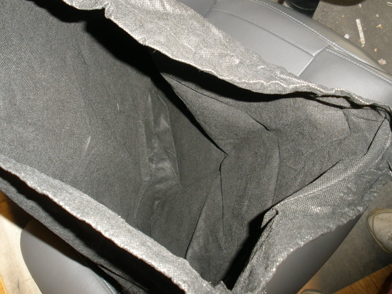 B. Makowsky Protective Dust Bag ONLY 20"x22" EUC Black (P43)