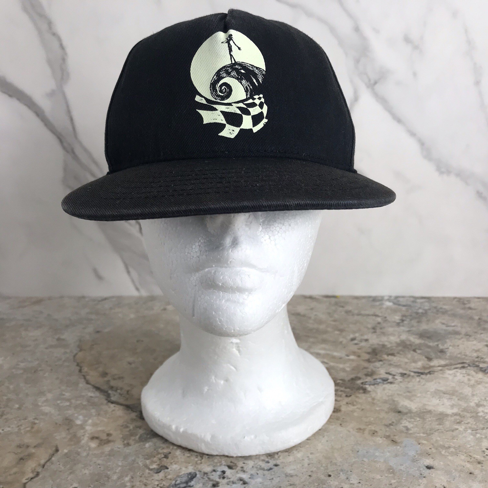 VANS OFF THE WALL NIGHTMARE BEFORE CHRISTMAS GLOW IN THE DARK YOUTH SNAPBACK HAT