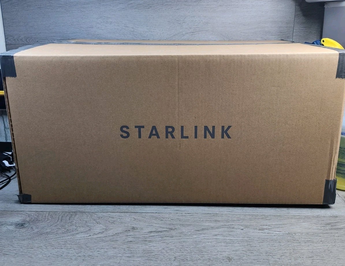 Official Starlink Hard Shell Travel Case FOR RECTANGULAR STARLINK KIT V2 GEN 2