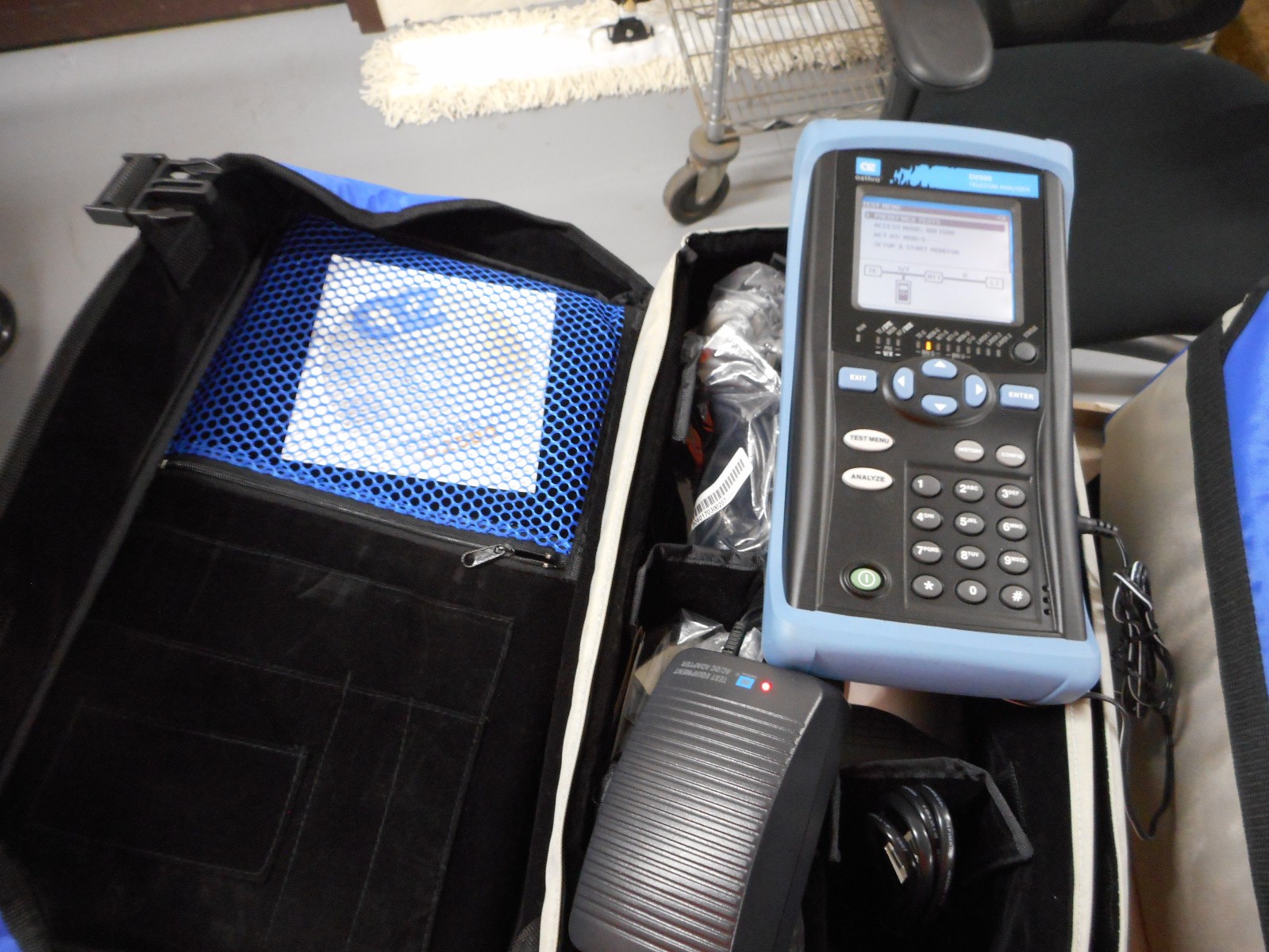 Aethra D2500 telecom analyzer