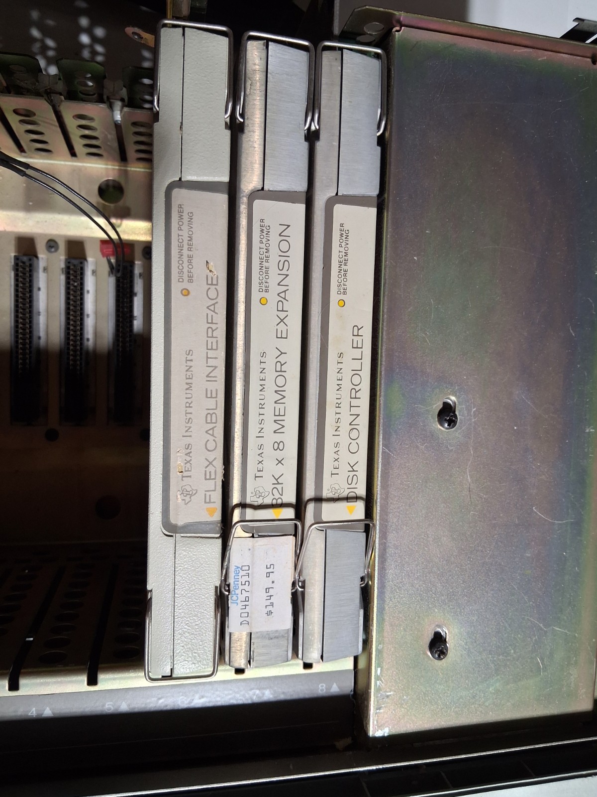 Texas Instruments PHP1200 Peripheral Expansion System Box 4 TI-99 4A - Powers On