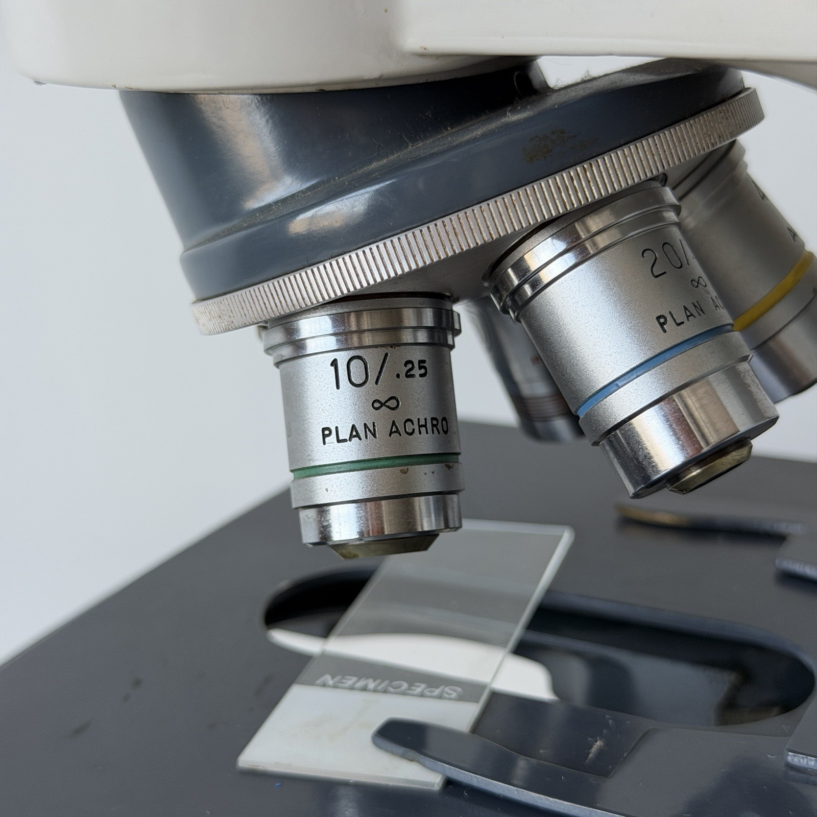 AO American Optical One-Ten 110 Microscope w/ 5 Objectives