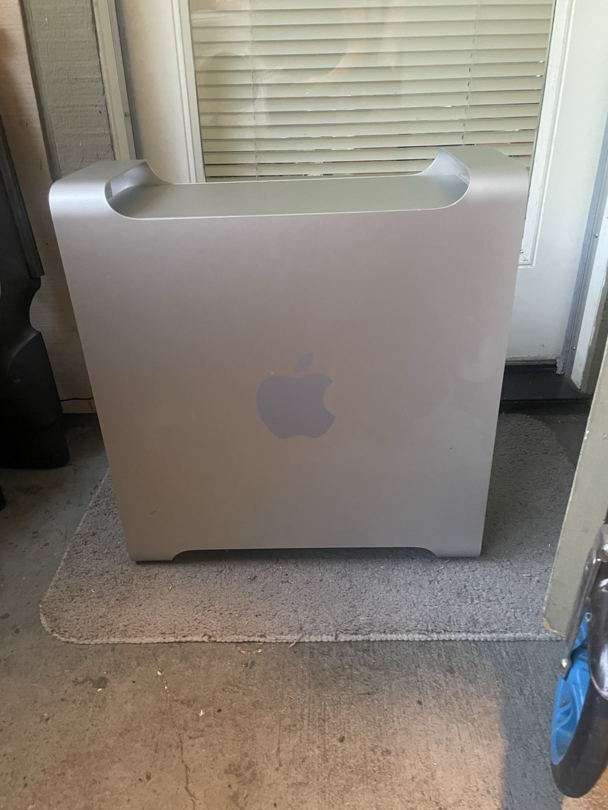 Vintage Apple Mac Computers G4 And G5 ONLY 1 Power Cord First Come First Serve