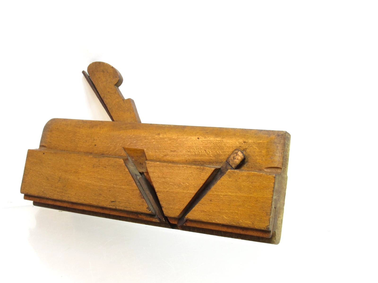 AD NICE SINGLE BOXED 1/2" SIDE BEAD MOLDING PLANE WITH SLITTER MARKED PERRY T00