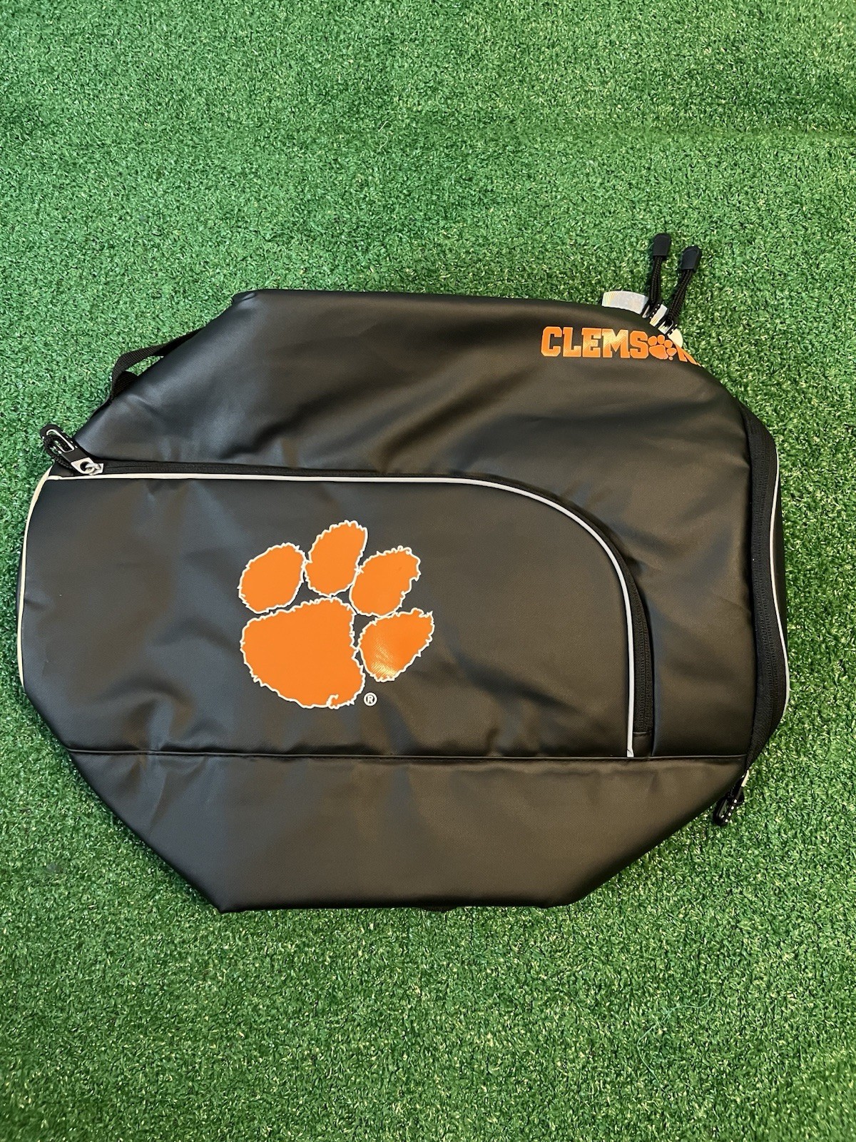 New NCAA Clemson Tiger Squadron Premium Duffel / Bag Gym Bag / Training Bag