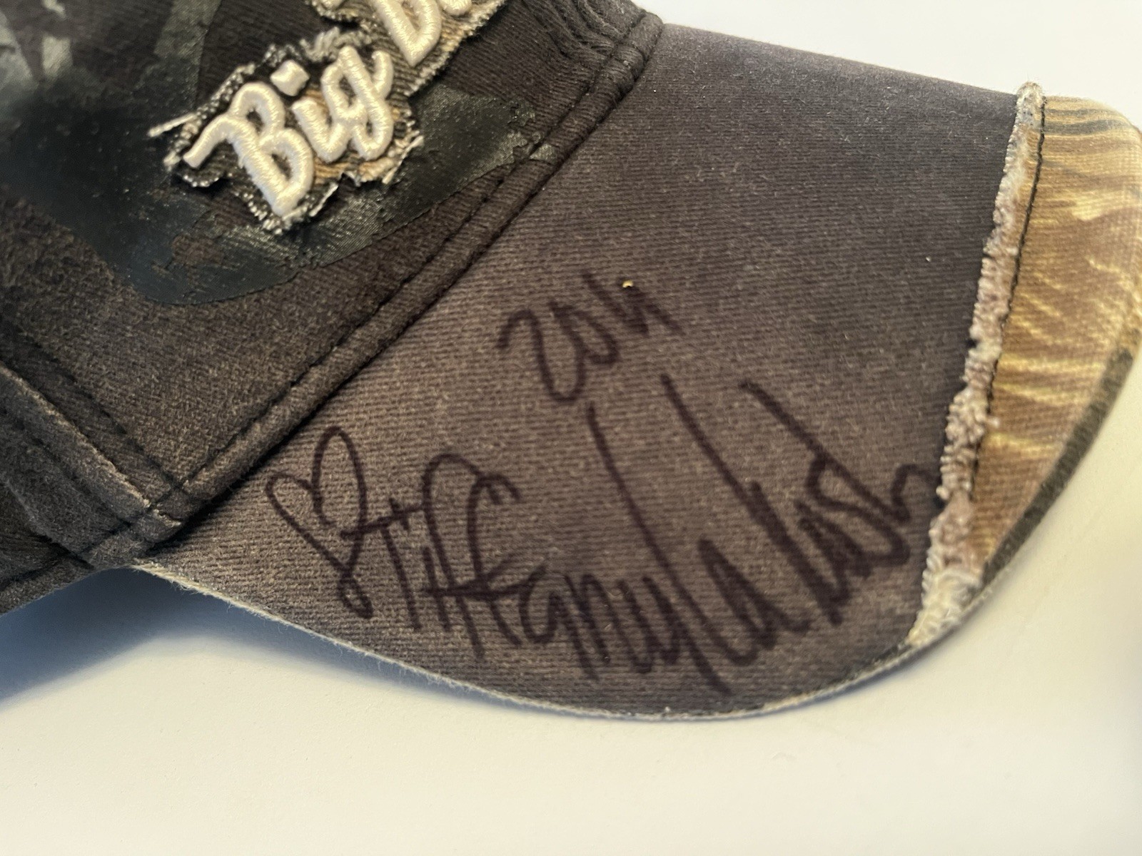 Bbd The Crush Lee And Tiffany Hat Autographed Big Buck Down