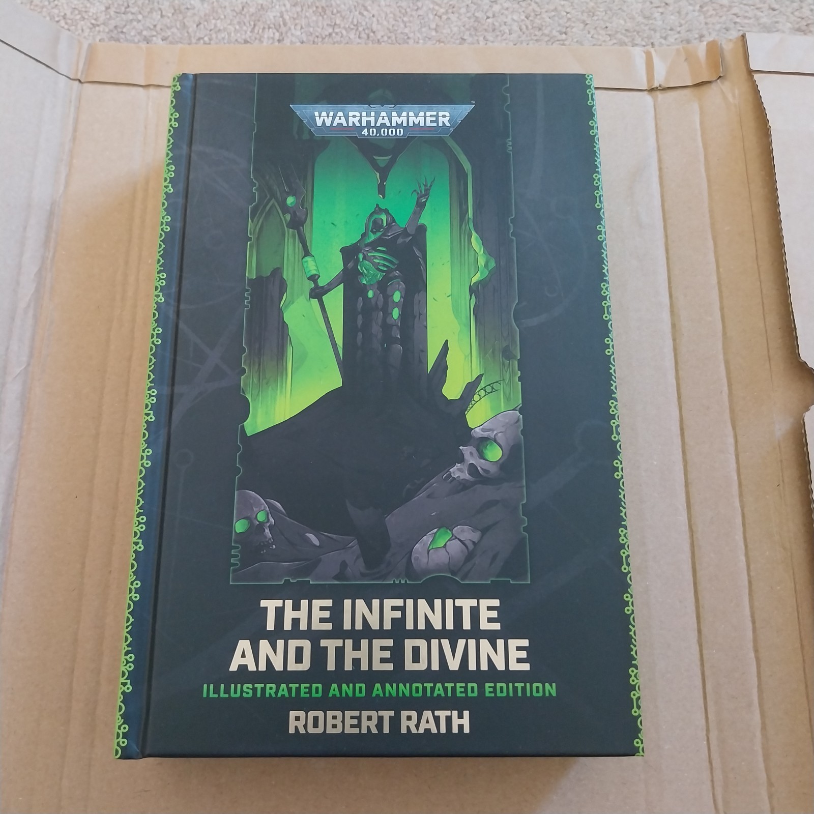 Infinite and the divine Annotated Edition (Hardback):Black Library