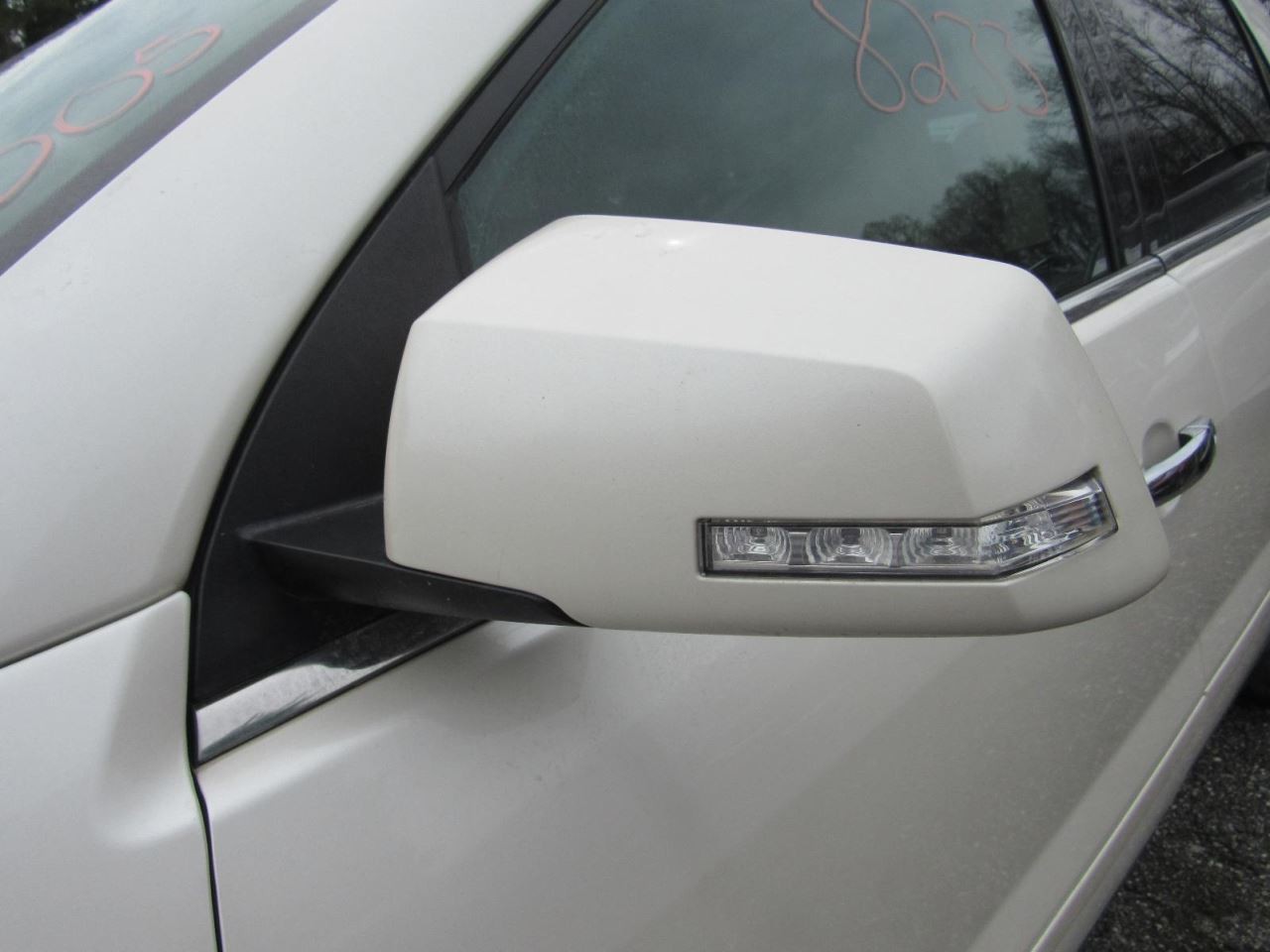 ACADIA 2011 Glove Box 1039416