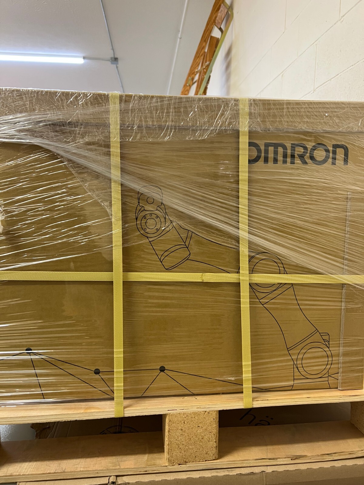 Omron Collaborative Robot - TM5-700 - #RT6-0007021; NEW UNOPENED BOX