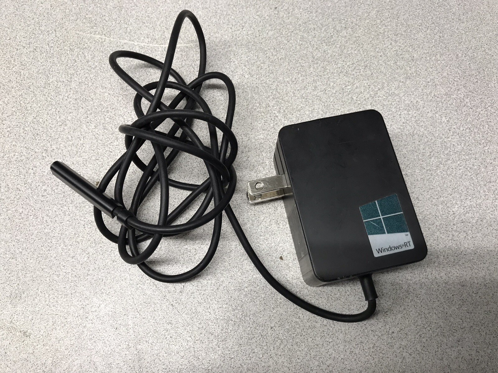 TUV RT 1512 2A 12V ADAPTER CHARGER OE MICROSOFT SURFACE 2 WINDOWS