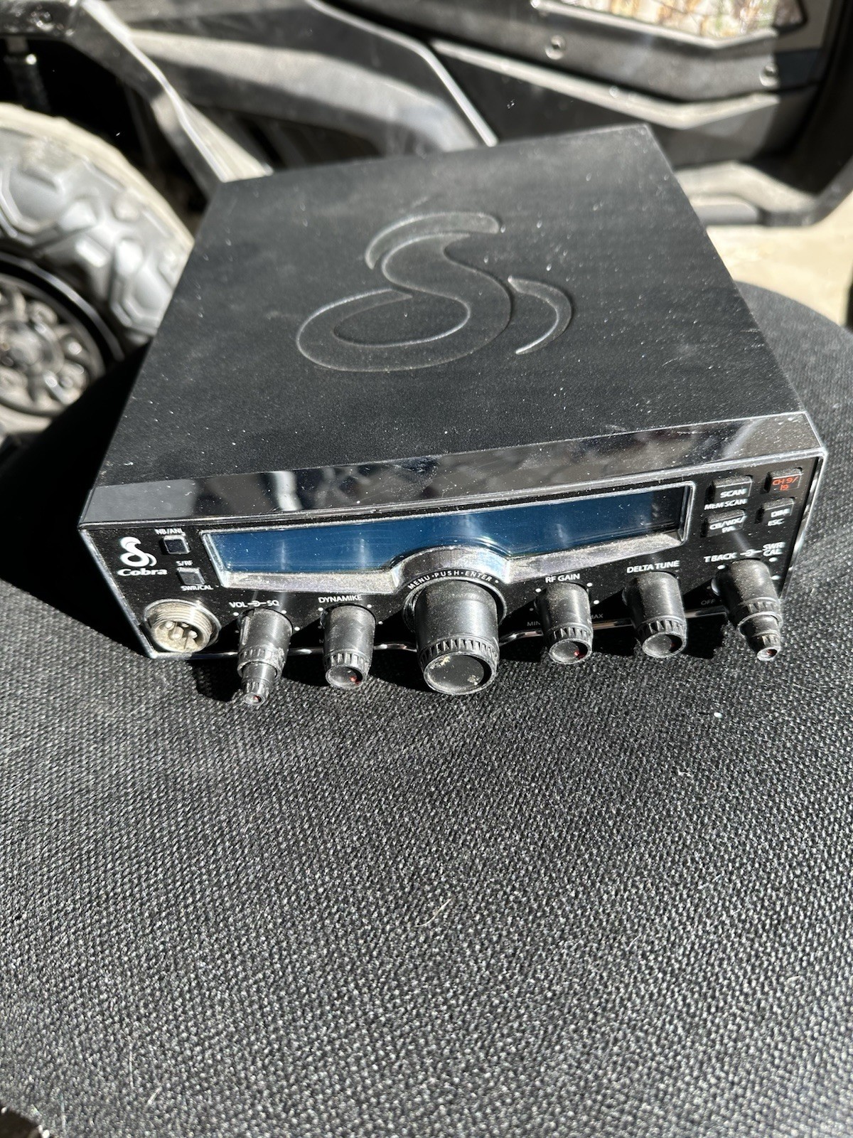 Cobra 29 LX PT Mobile CB Radio Black 40 Channels NB/ANL SCAN MEM SCAN DIM SWRCAL