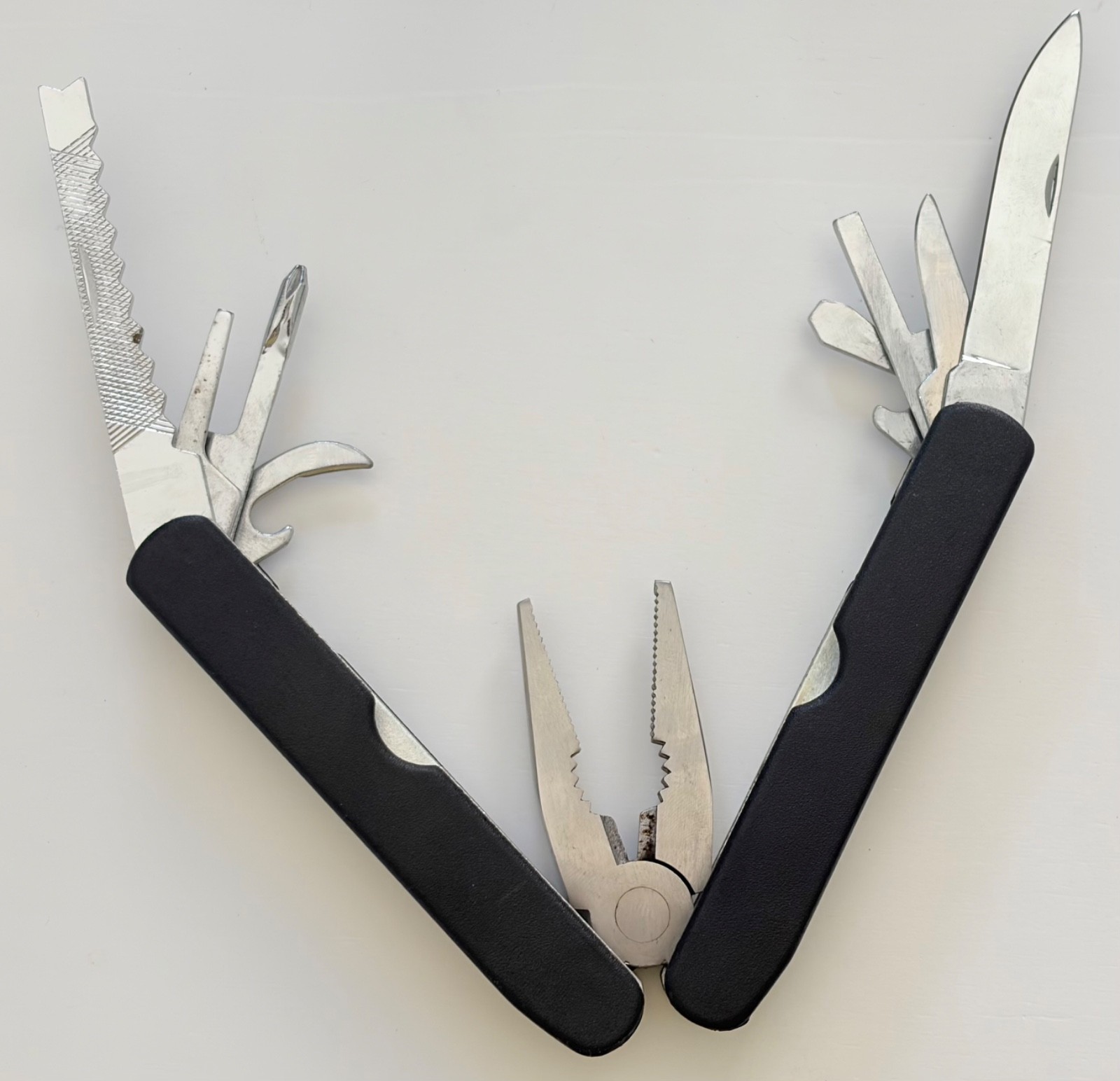 Vintage Fold Out Multi Tool 9 in 1 Pliers Knife Saw Screwdriver w/ Leather Case
