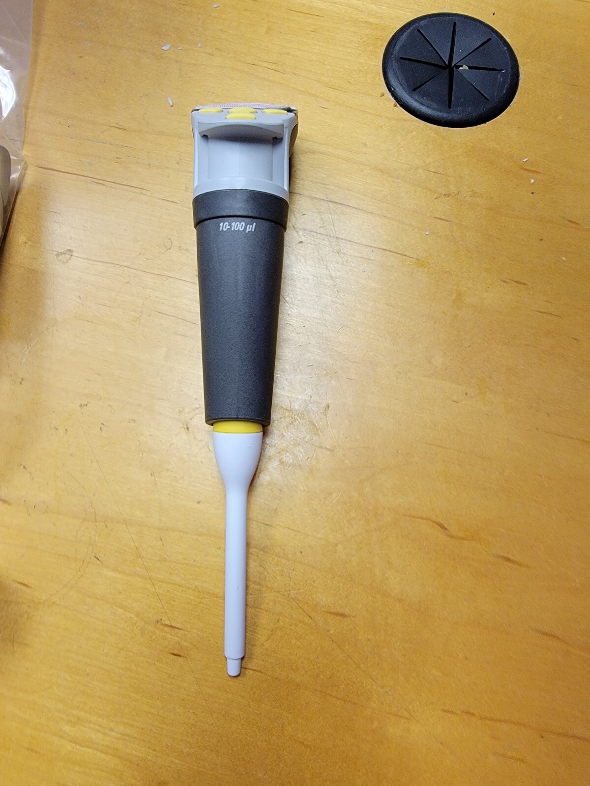 Thermo Scientific Finnpipette Electronic 1-Channel Pipette 10-100 µl Type 148