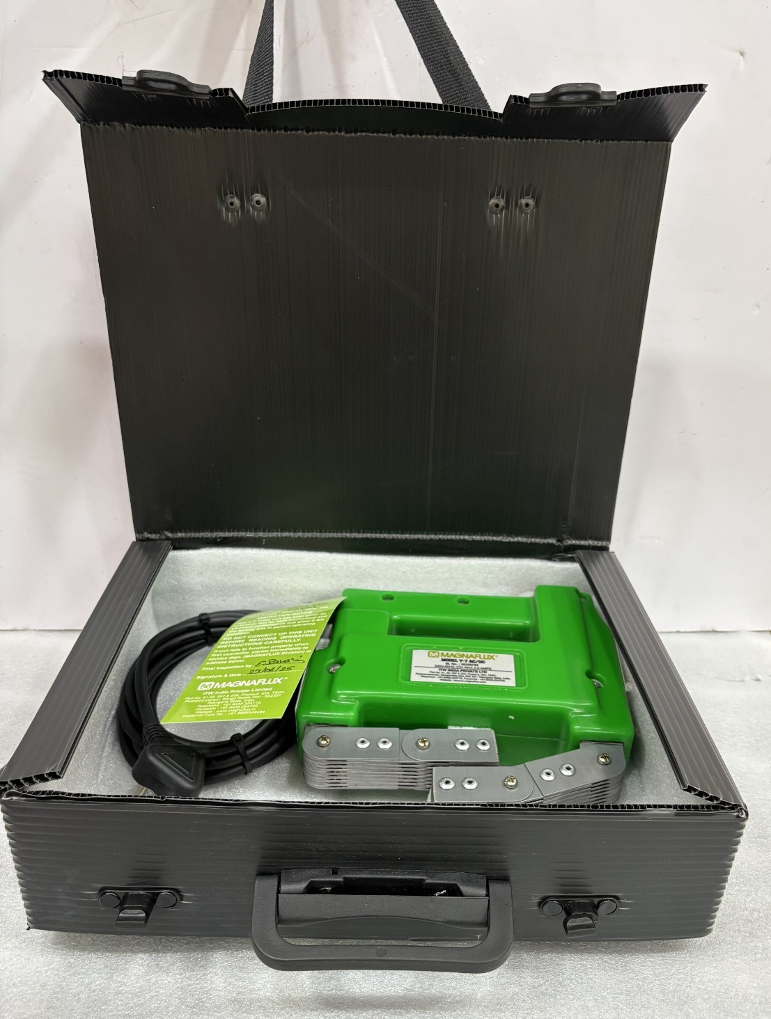 Magnaflux Y-7 AC/DC NDT Magnetic Particle Testing Yoke 220V With Case