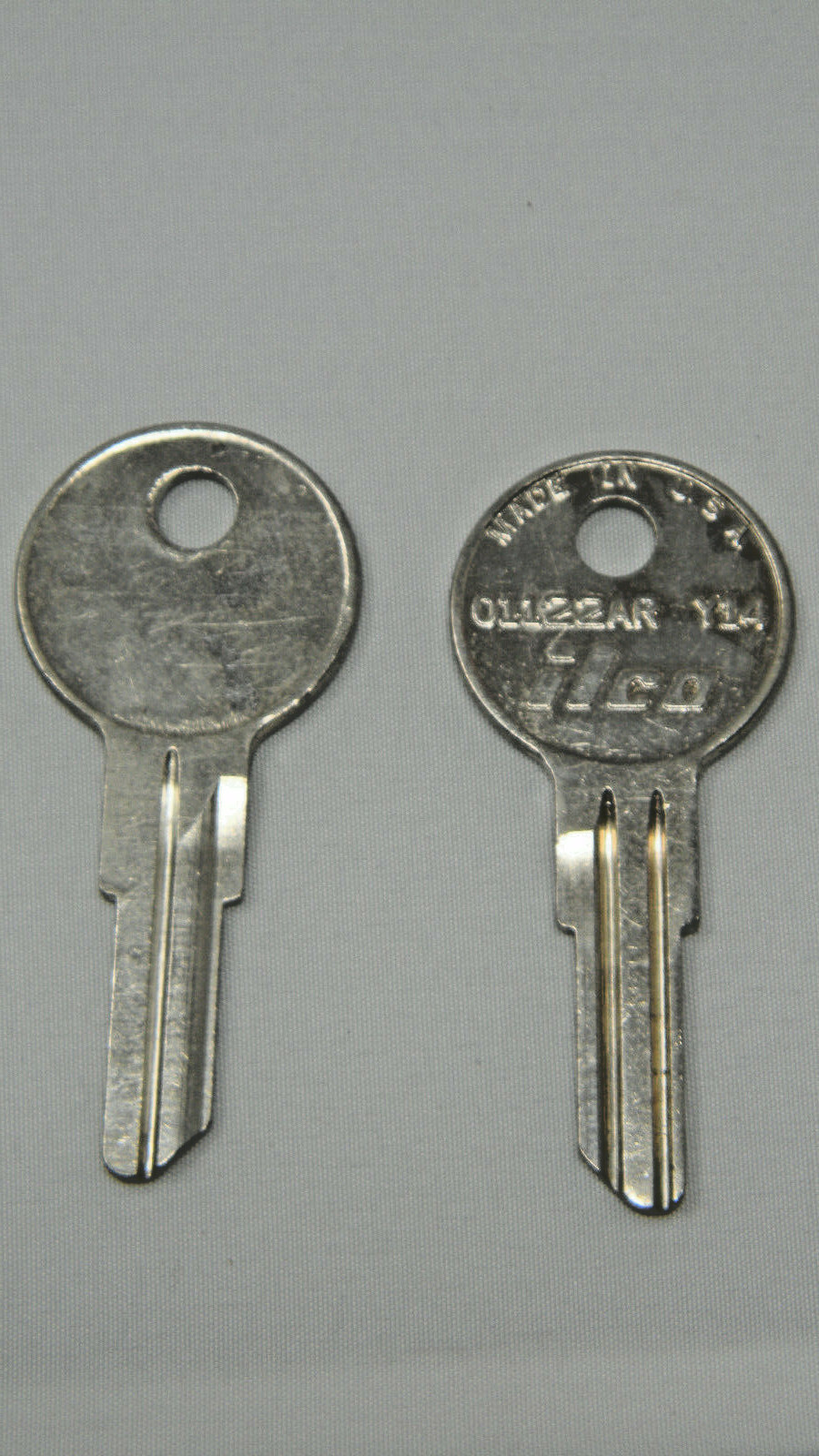 Pair of Delta Tool Box Key Blanks Ilco Y14- Free Code Cutting- Replaces HO7