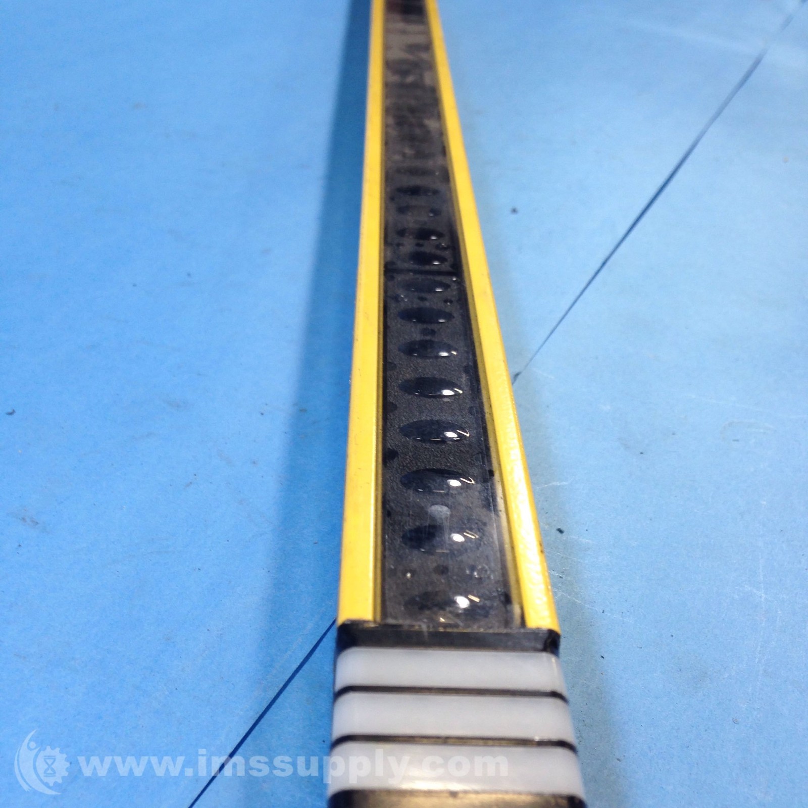 Banner USR2412YI Ultrasonic Sensor 2714