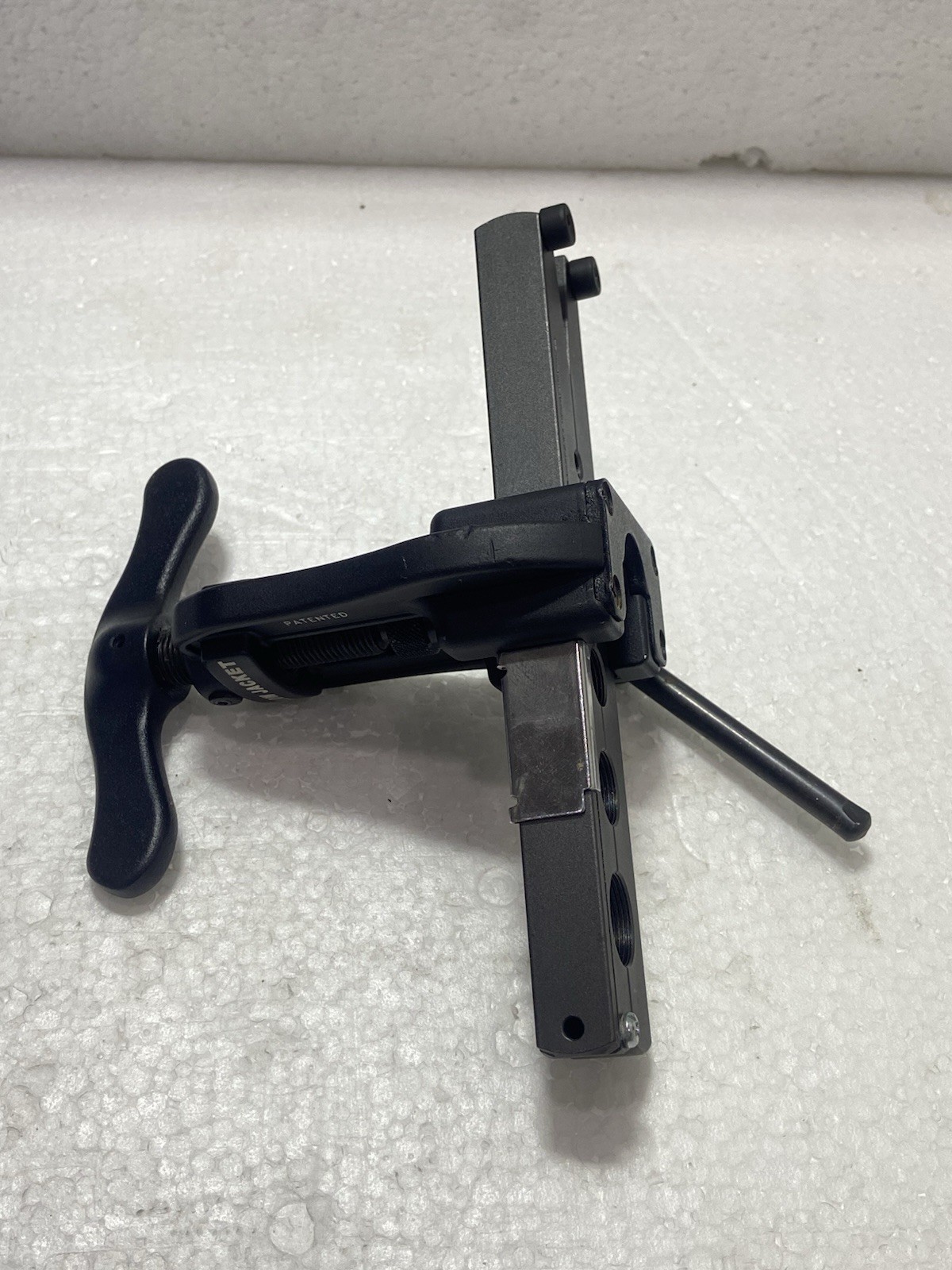 Yellow Jacket 60431 Lightweight Swagging/Flaring Tool (INCOMPLETE)