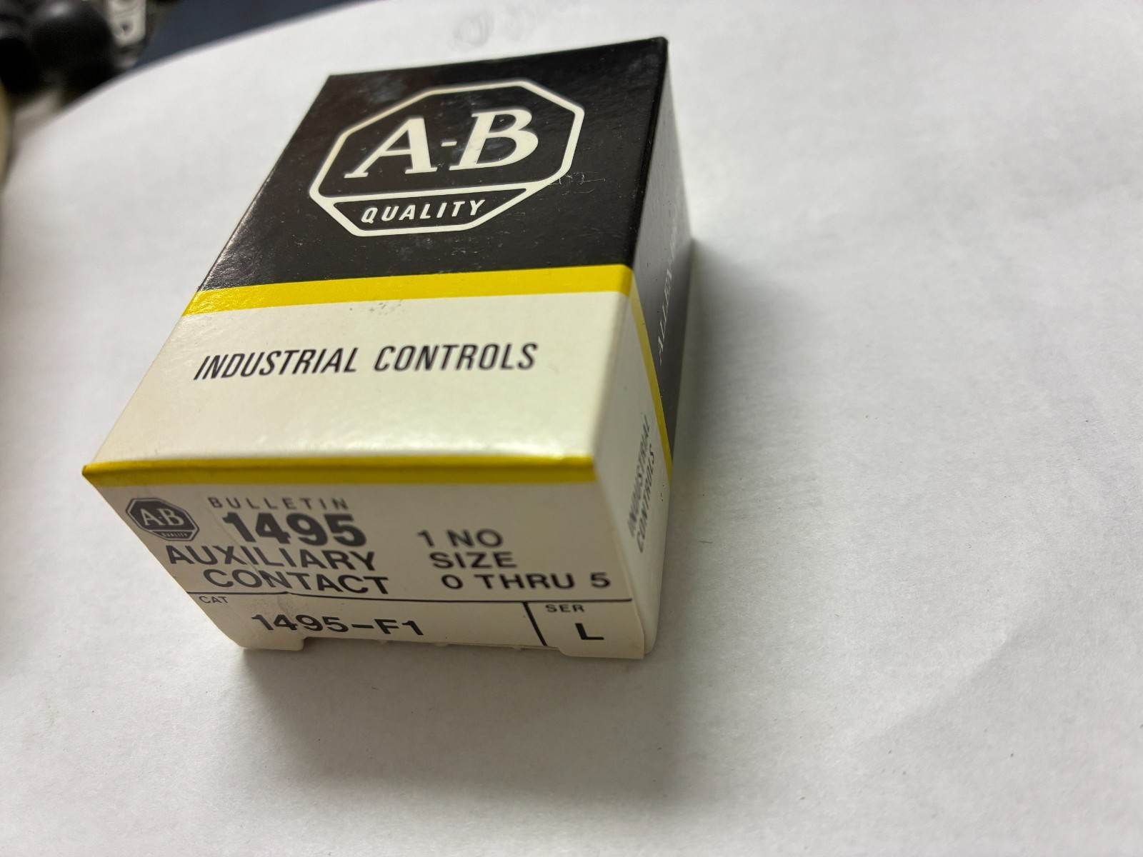 Allen Bradley 1495-F1 Size 0-5 Series L Auxiliary Contact NEW