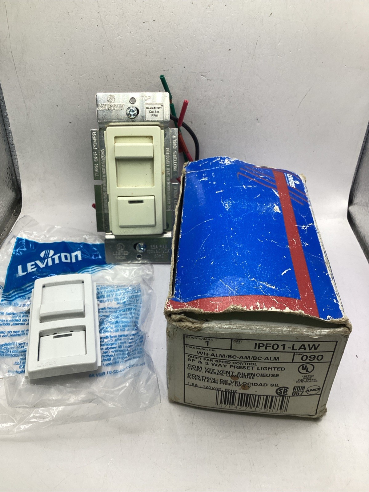 Leviton SP & 3 Way Preset Lighted IPF01-LAW