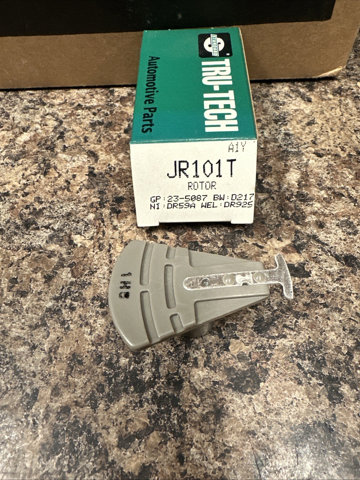 Standard/Tru-Tech JR101T Distributor Rotor (87-98 TOYOTA Etc) FREE SHIPPING!!