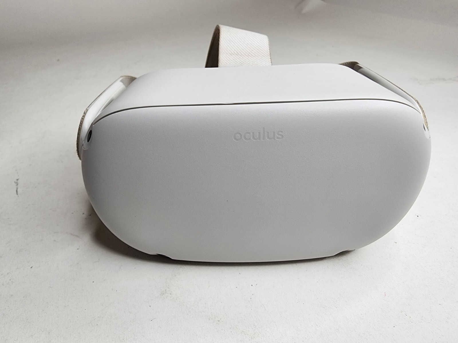 Oculus Quest 2 256GB Standalone All-in-One VR Meta Headset Only