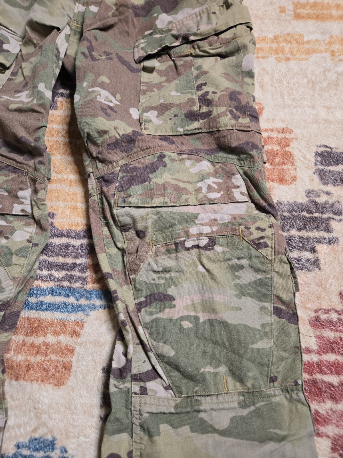 ARMY ADVANCED COMBAT PANTS W/ KNEE PAD SLOTS MEDIUM/REGULAR MULTICAM OCP
