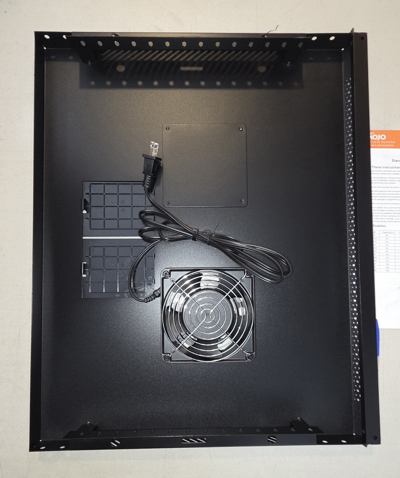 Tecmojo 6U Wall Mount Server Cabinet IT Network Rack Lockable Door #3675P T5