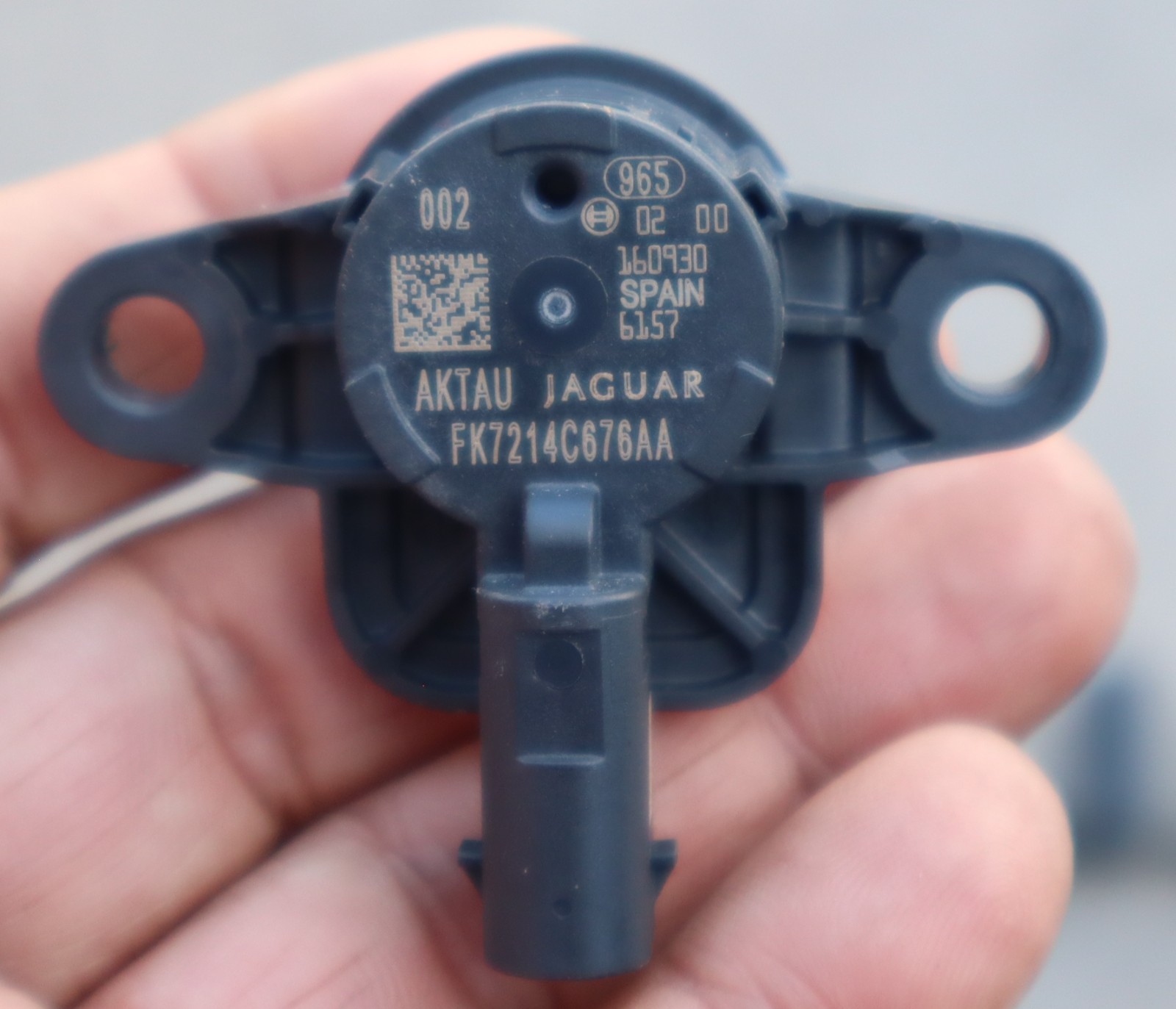 2017 - 2020 Jaguar XE Front Door Right or Left Sensor OEM