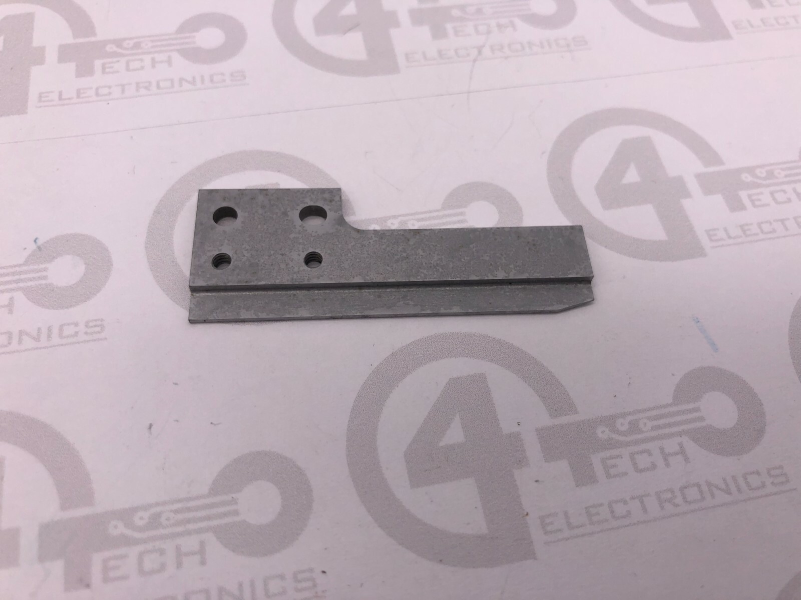 Universal Instruments Radial 50106001 Fixed Cutter