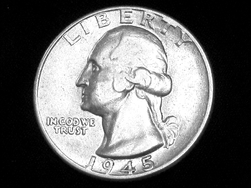 1945 Washington Quarter --- Almost Uncirculated +++