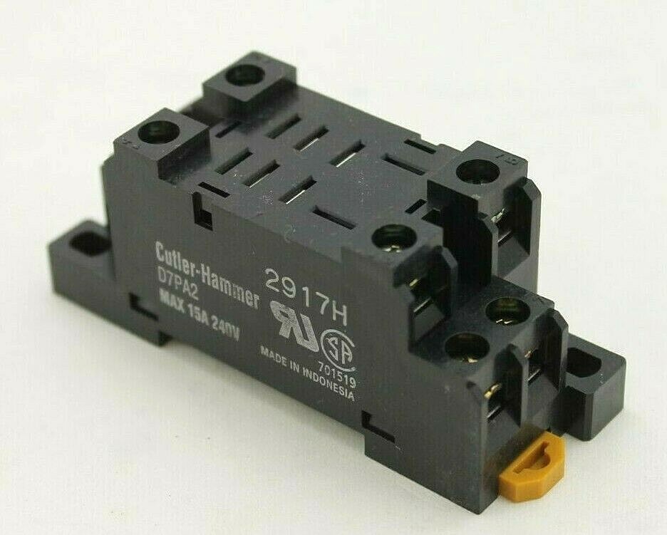 Cutler-Hammer D7PA2 Relay Base