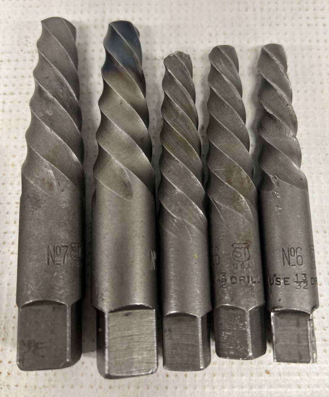 Vintage Lot of ST Co Screw Extractors Ezy Out EasyOut No 6 (3) & 7 (2) Machinist