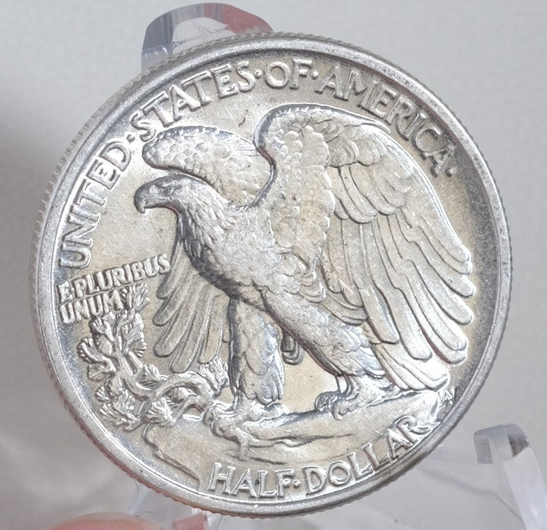 1940-P Walking Liberty Half Dollar /H15