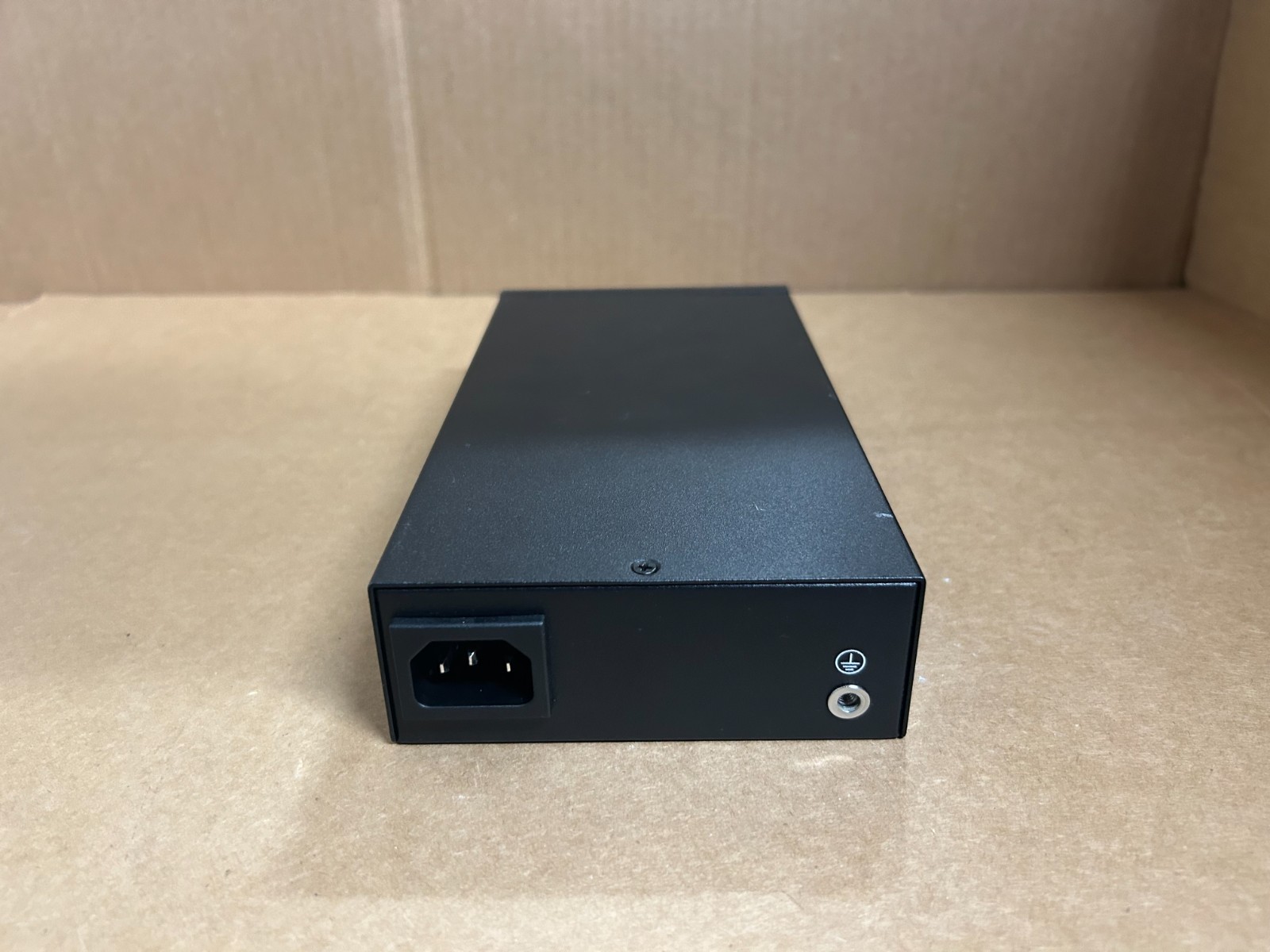 PROCET PT-PSE109GBRO - AH PoE Injector