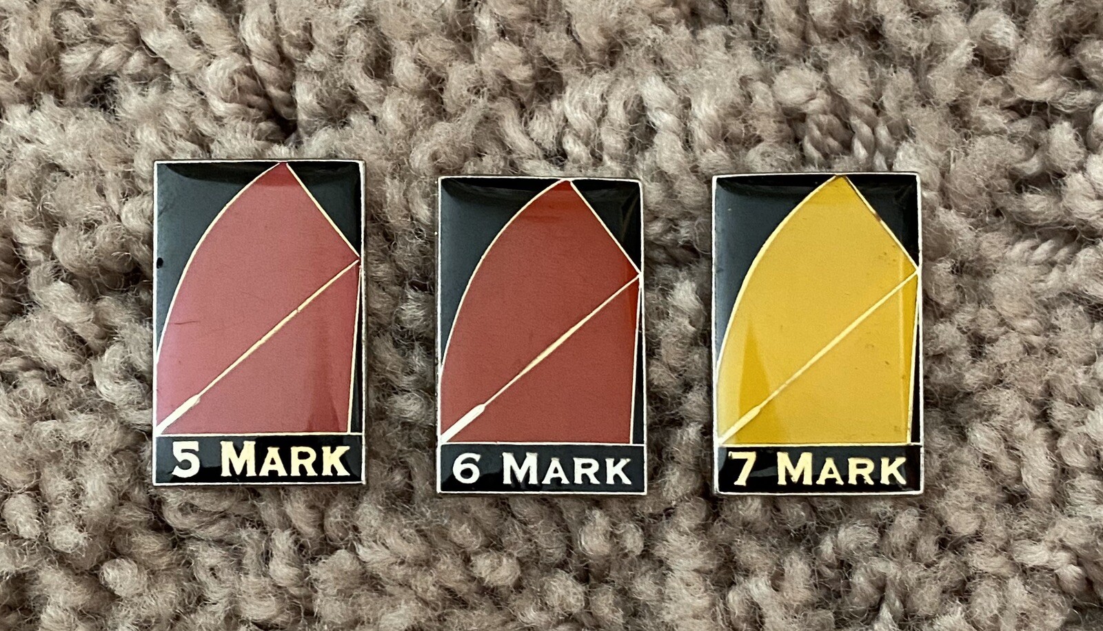 English Mark Darts Pin Lot 5 6 7 Mark Round Lapel Dart Tournament Pins Game