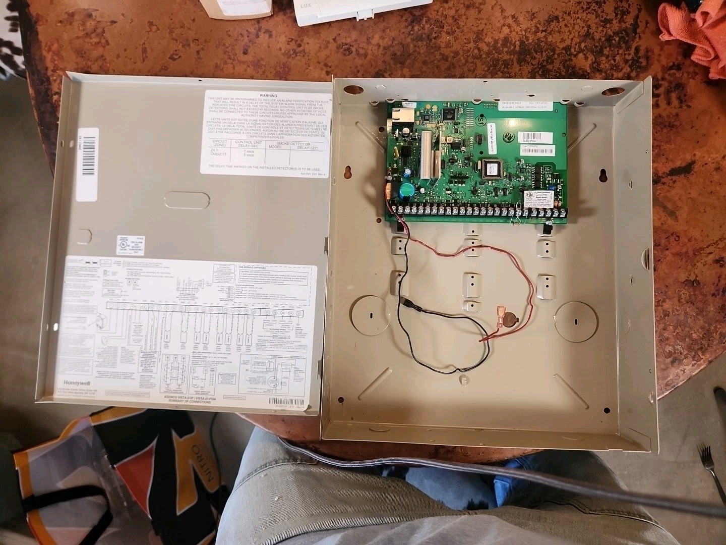 Honeywell Ademco VS21 IPSIA BOARD and Enclosure