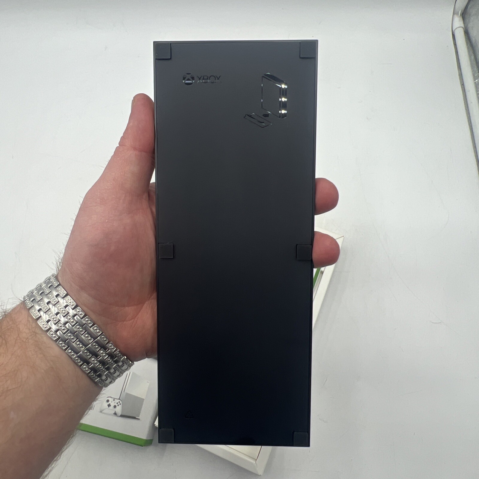 GENUINE XBOX MICROSOFT XBOX ONE S VERTICAL STAND 3AR-0001 IN BOX