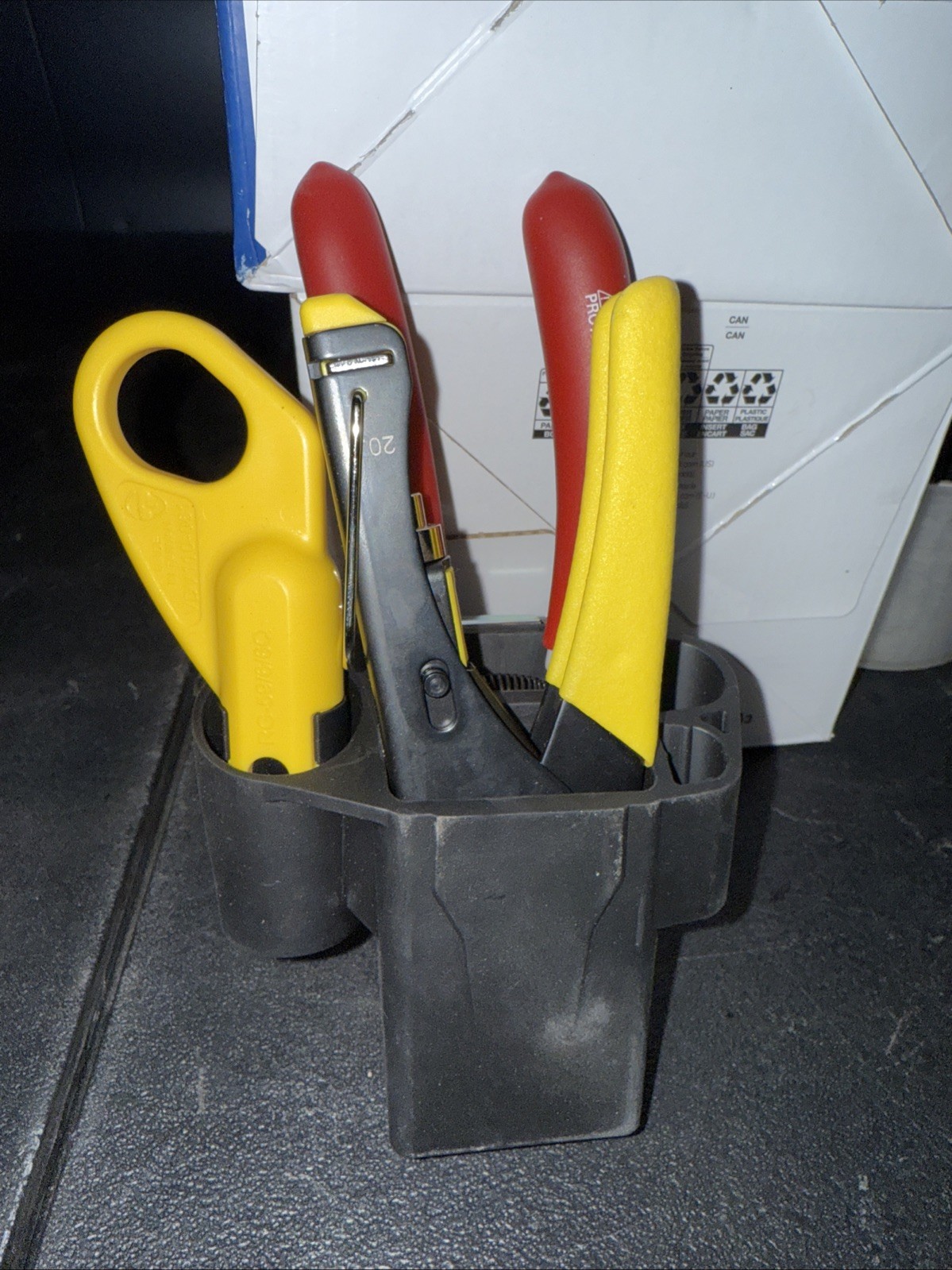 Klein Tools VDV011-852 Compression Coax Cable Installation Kit with Pouch - New